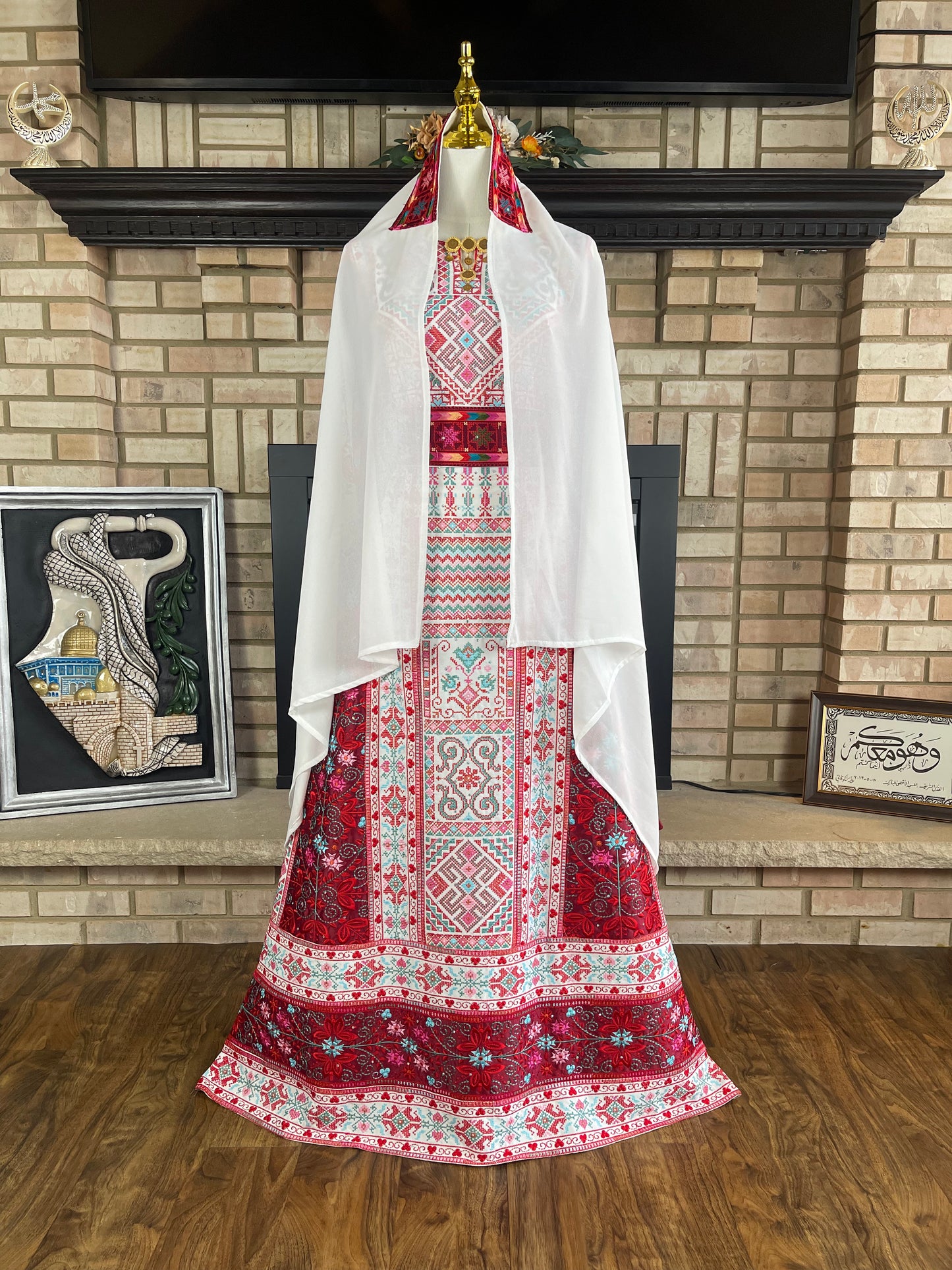 White/Red Al-Lidd Thobe