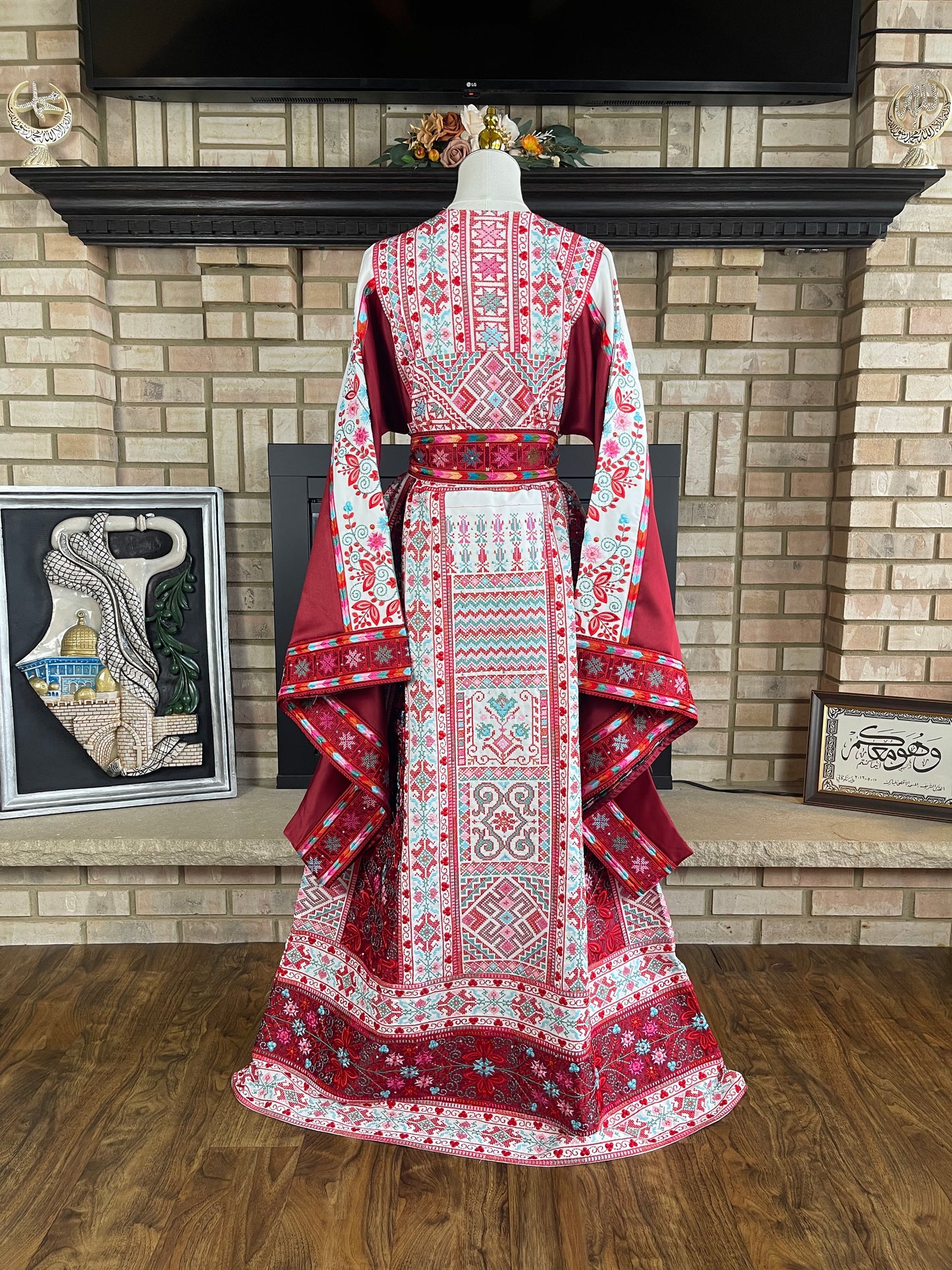 White/Red Al-Lidd Thobe