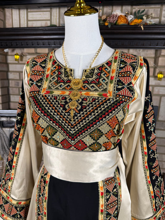 Black/Gold Akka Thobe & Headpiece