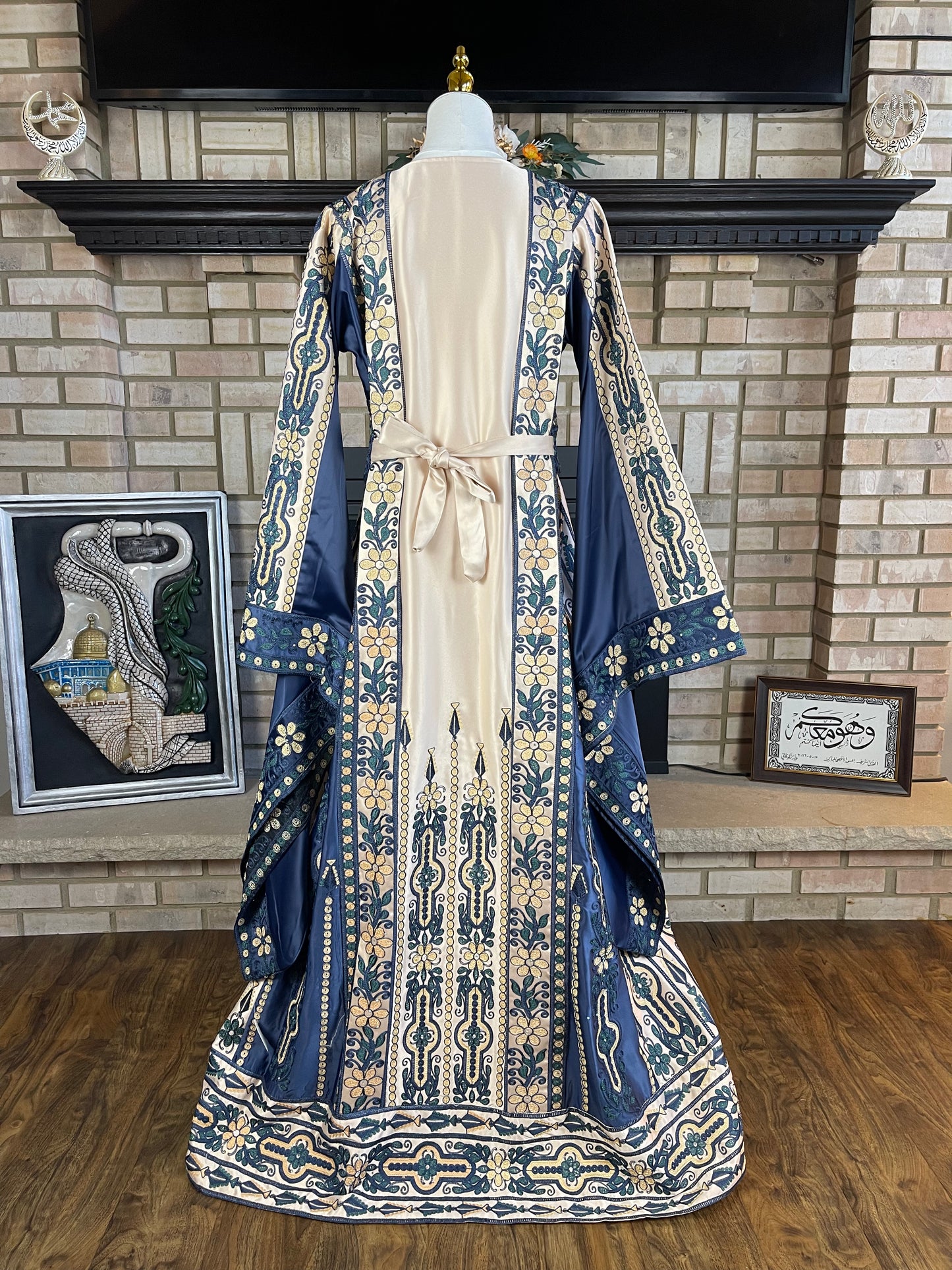 Cream/Navy Aghabani All-Satin Malaka Thobe