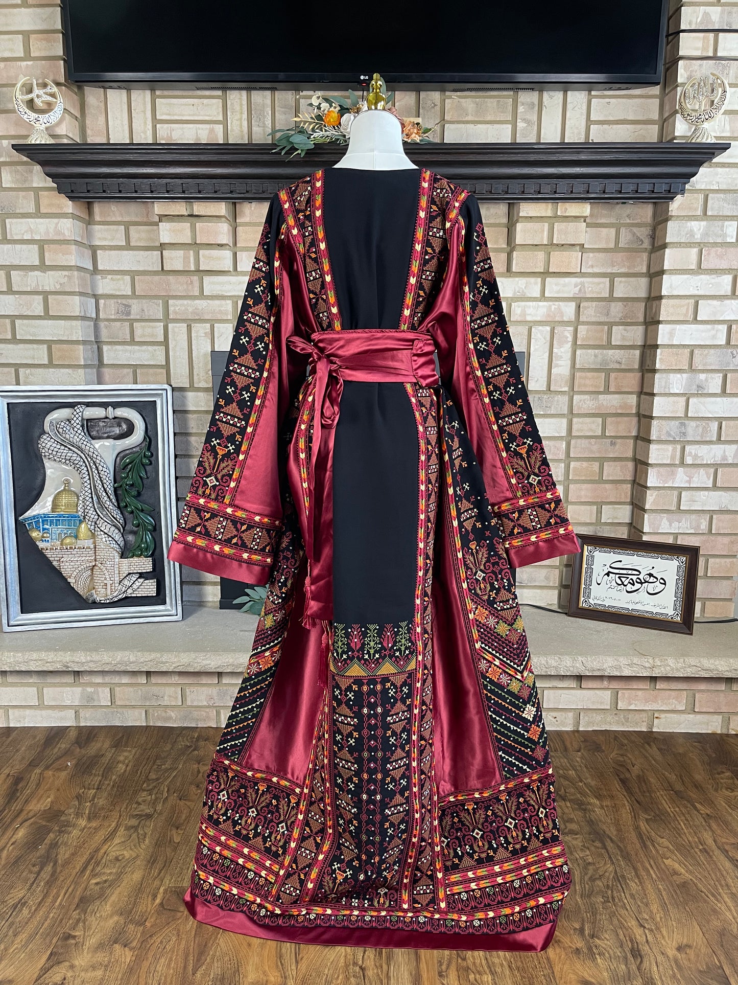 Black/Burgundy Akka Thobe & Headpiece