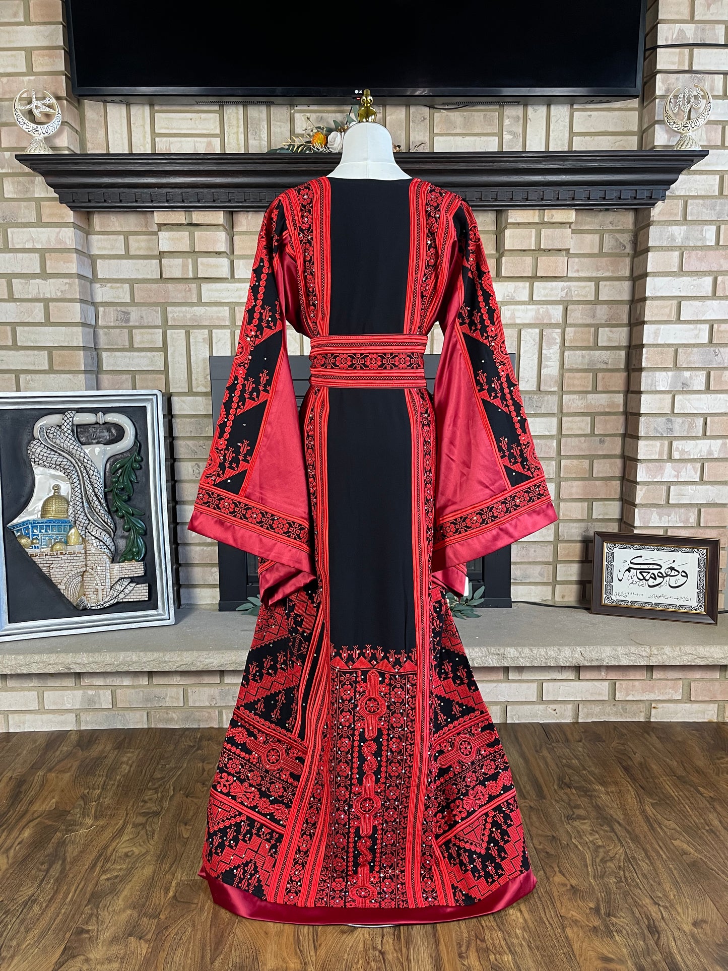 Black/Red Satin Ishq Thobe