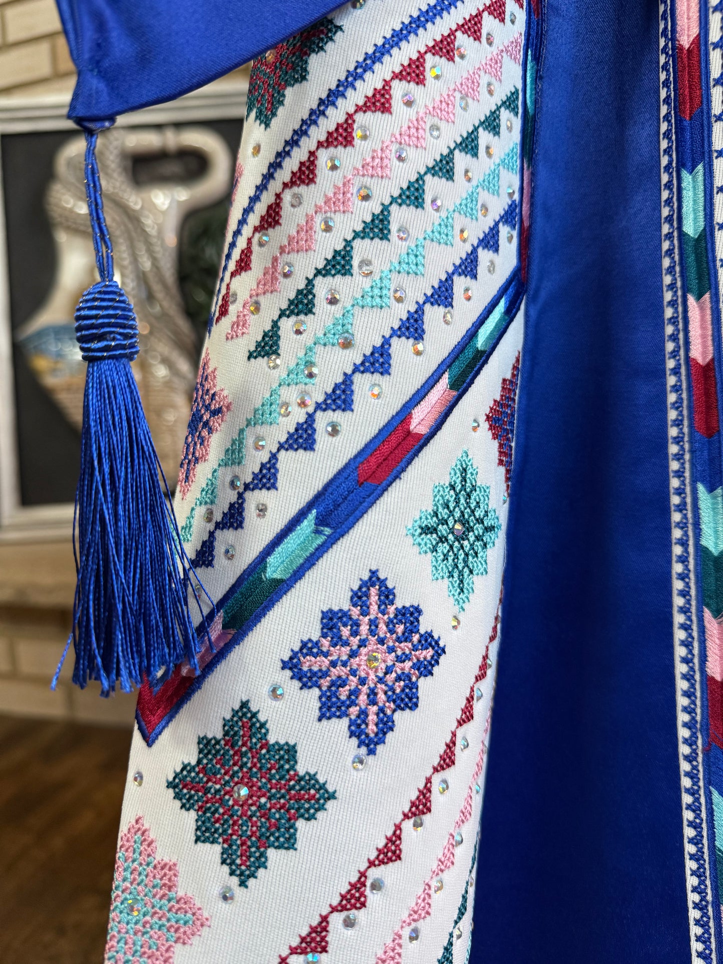 White/Blue Akka Thobe