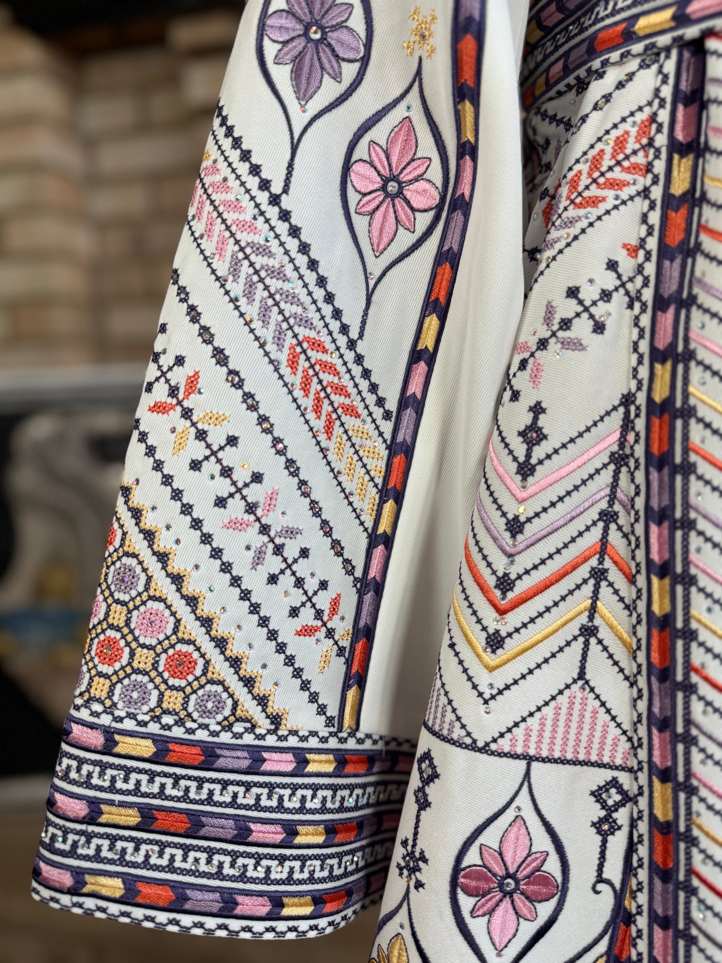 White Jafra Thobe