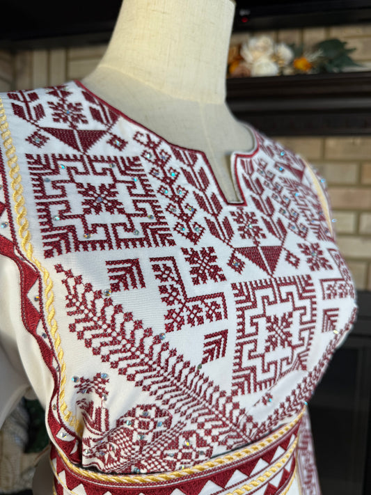 White/Burgundy Majdalawi Thobe