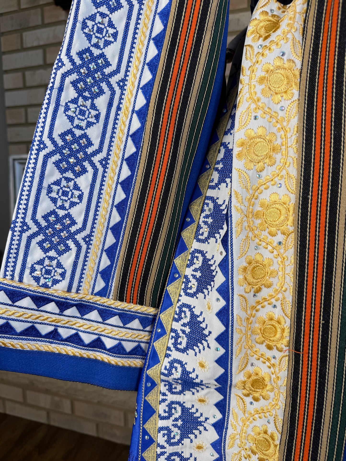 White/Blue/Black Majdalawi Thobe
