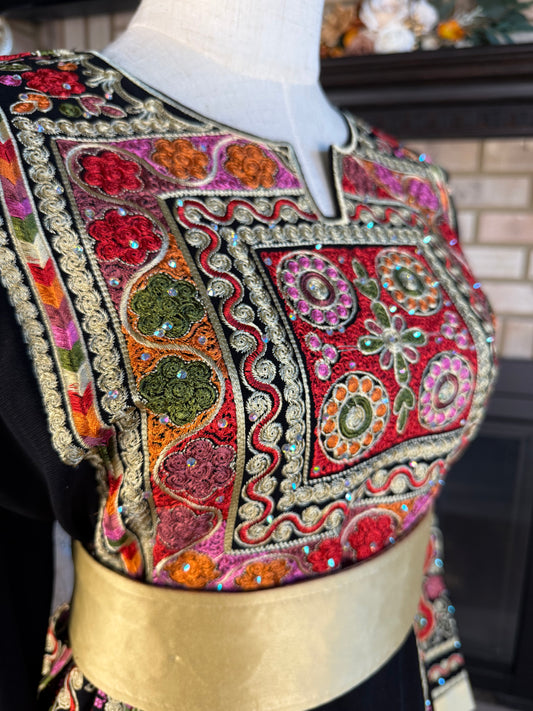 Black/Gold Malaka Thobe