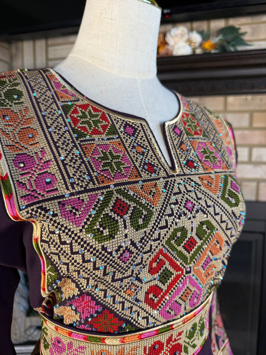 Grape/Gold Al-Zaytoon Thobe