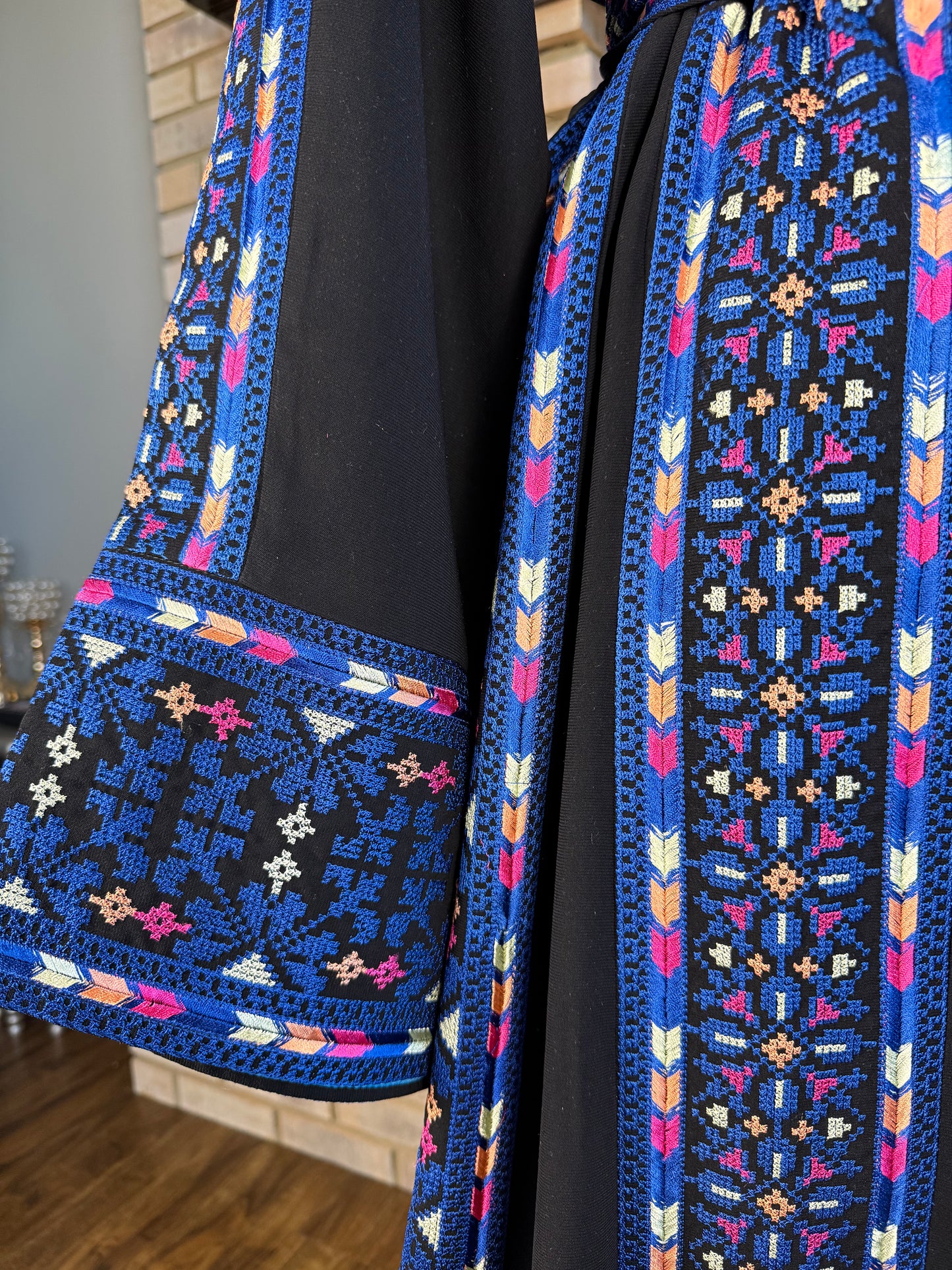 Black/Blue Ramallah Thobe