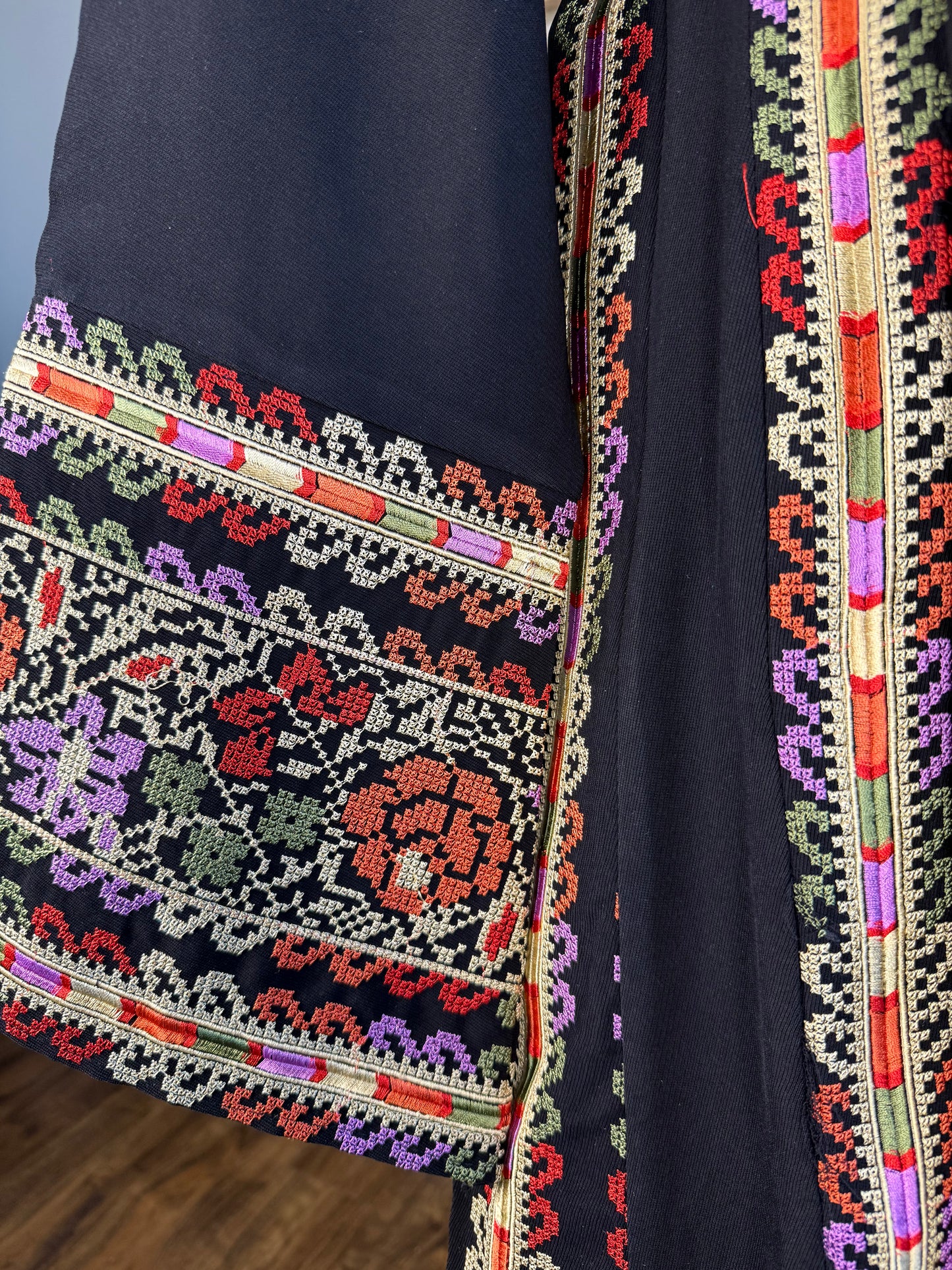 Black/Wheat Al-Jaleel Thobe