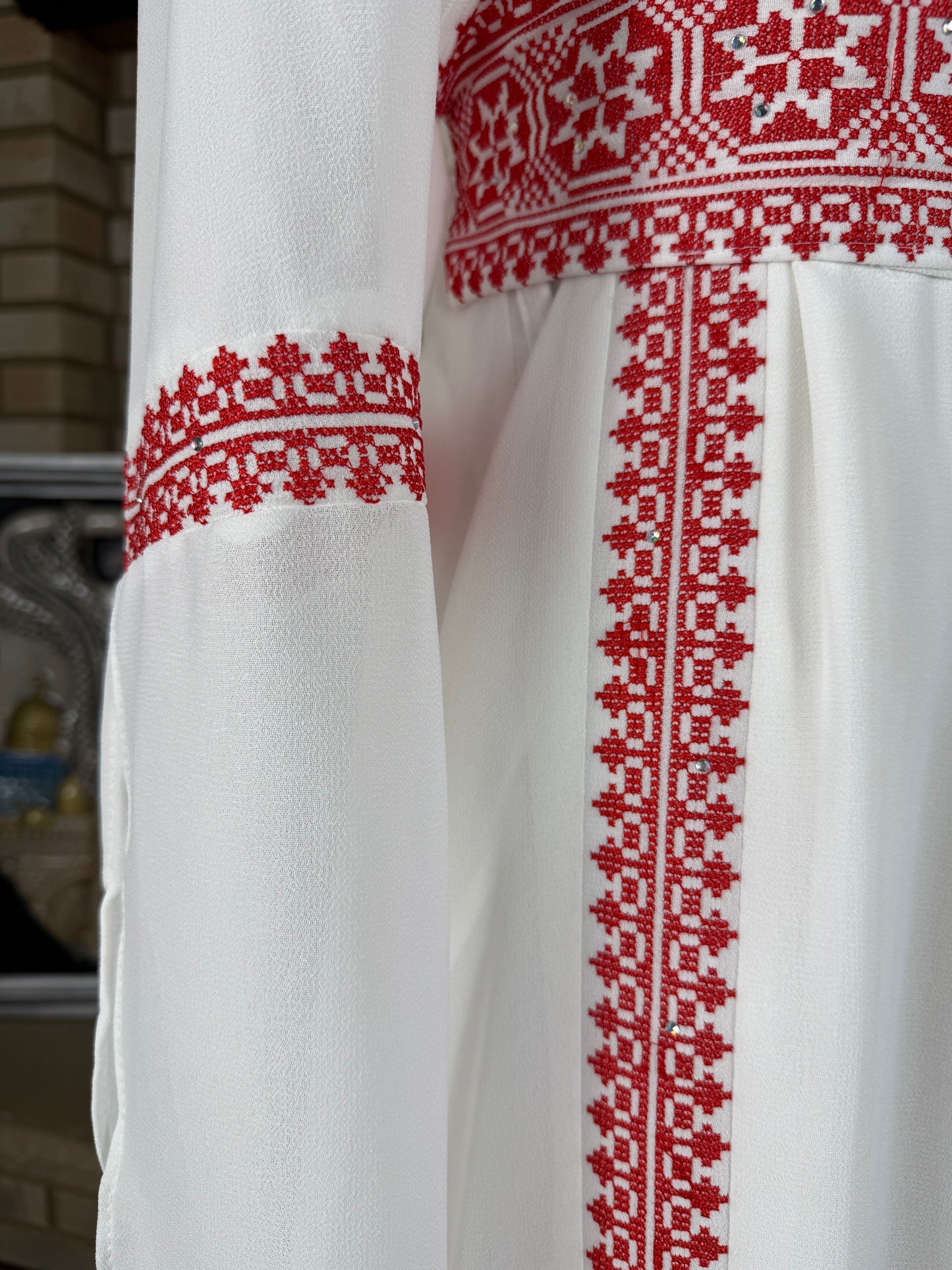 White/Red Tulkarm Thobe