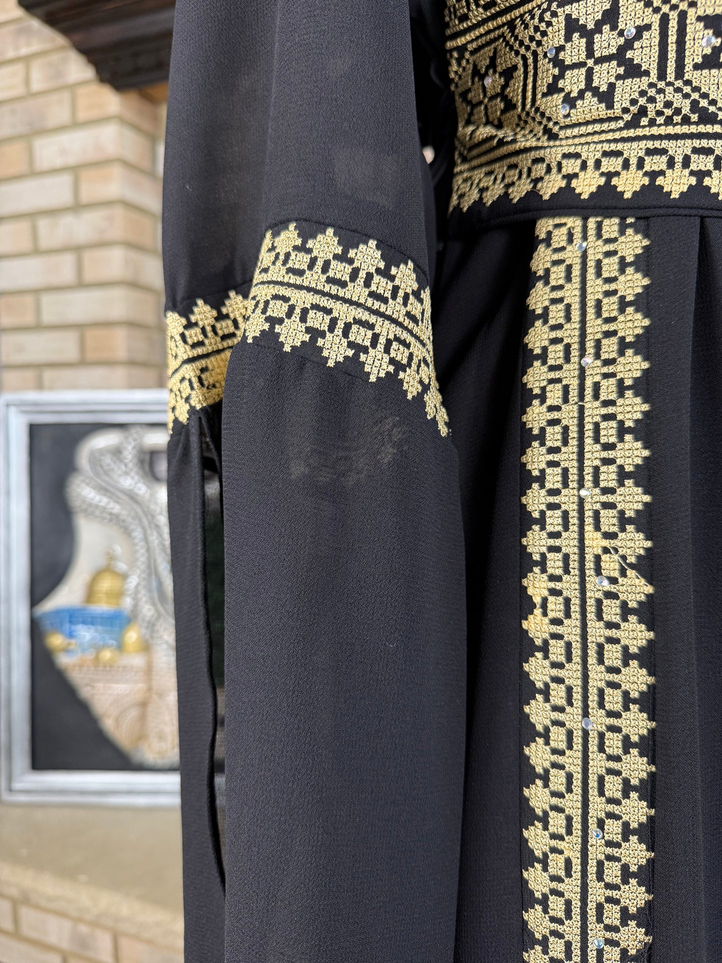 Black/Gold Tulkarm Thobe