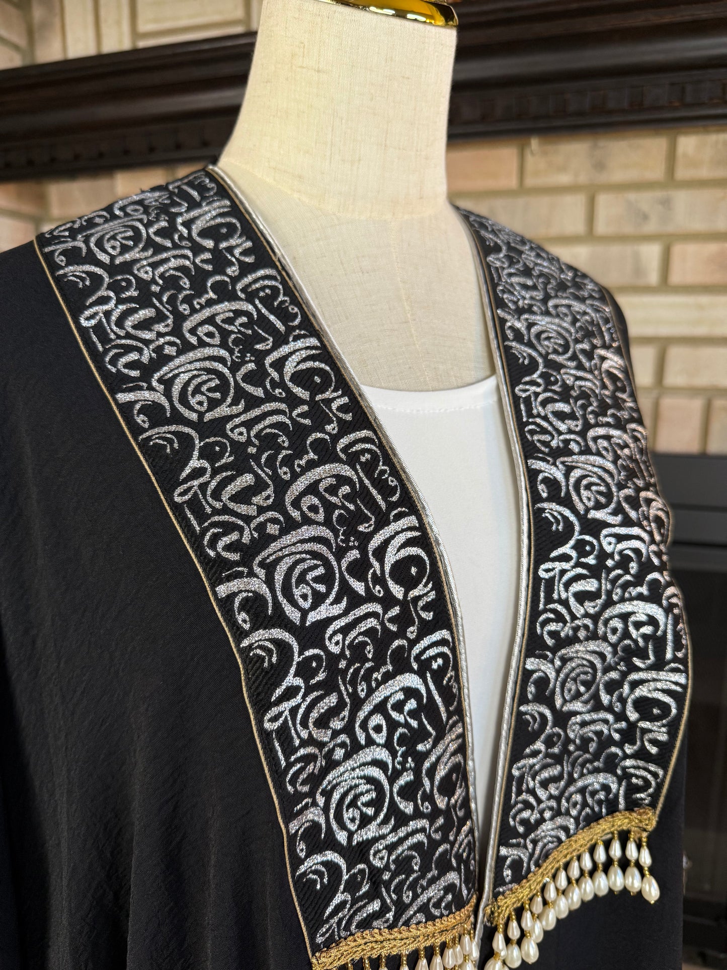 Black/Silver Calligraphy Besht