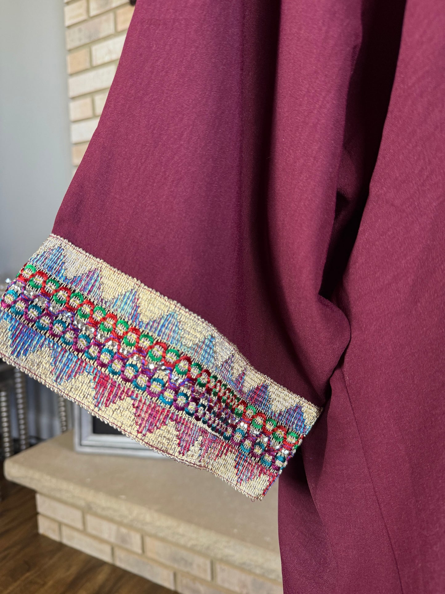 Burgundy Pattern Besht