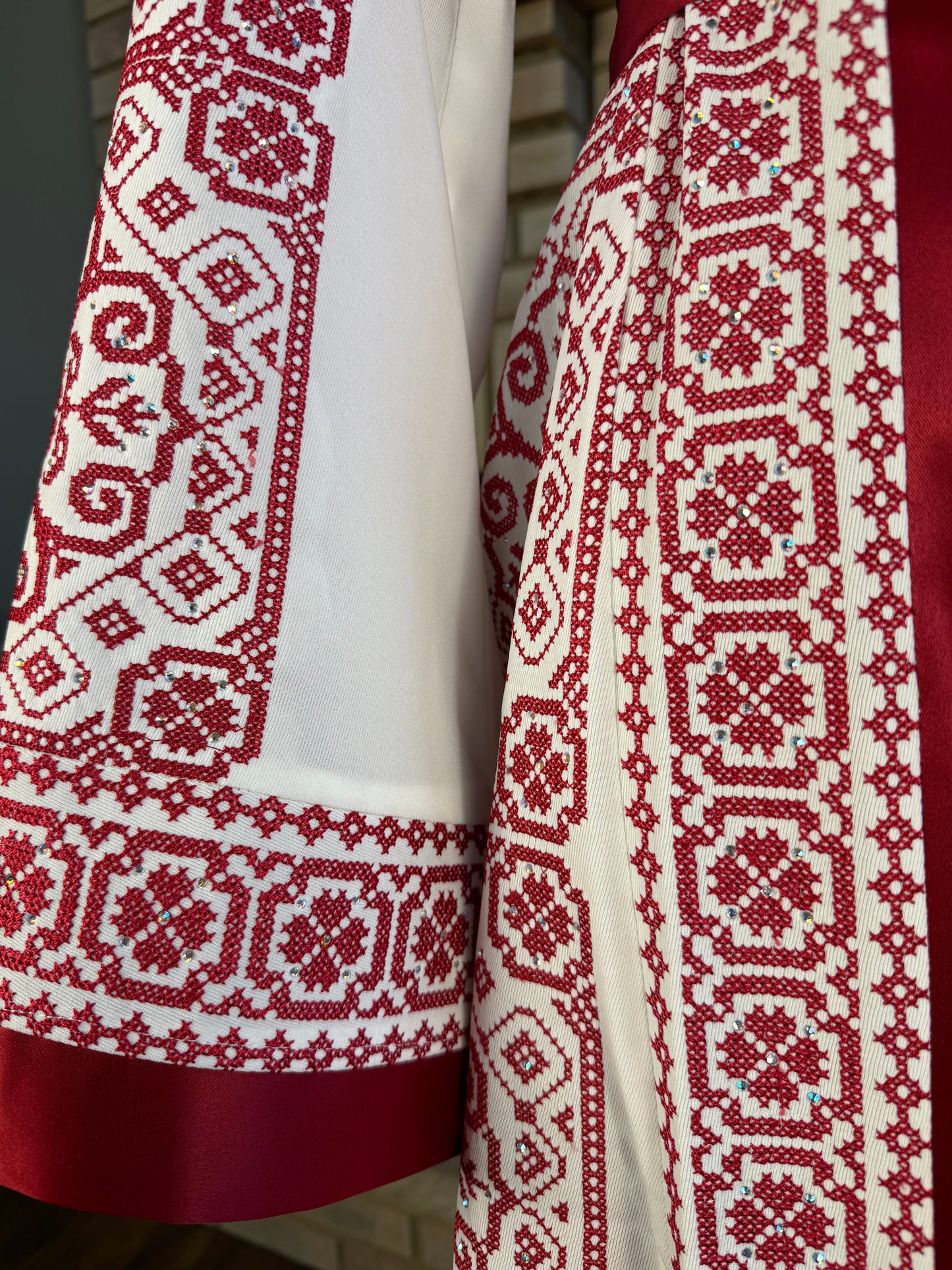 White/Red Falastin Thobe