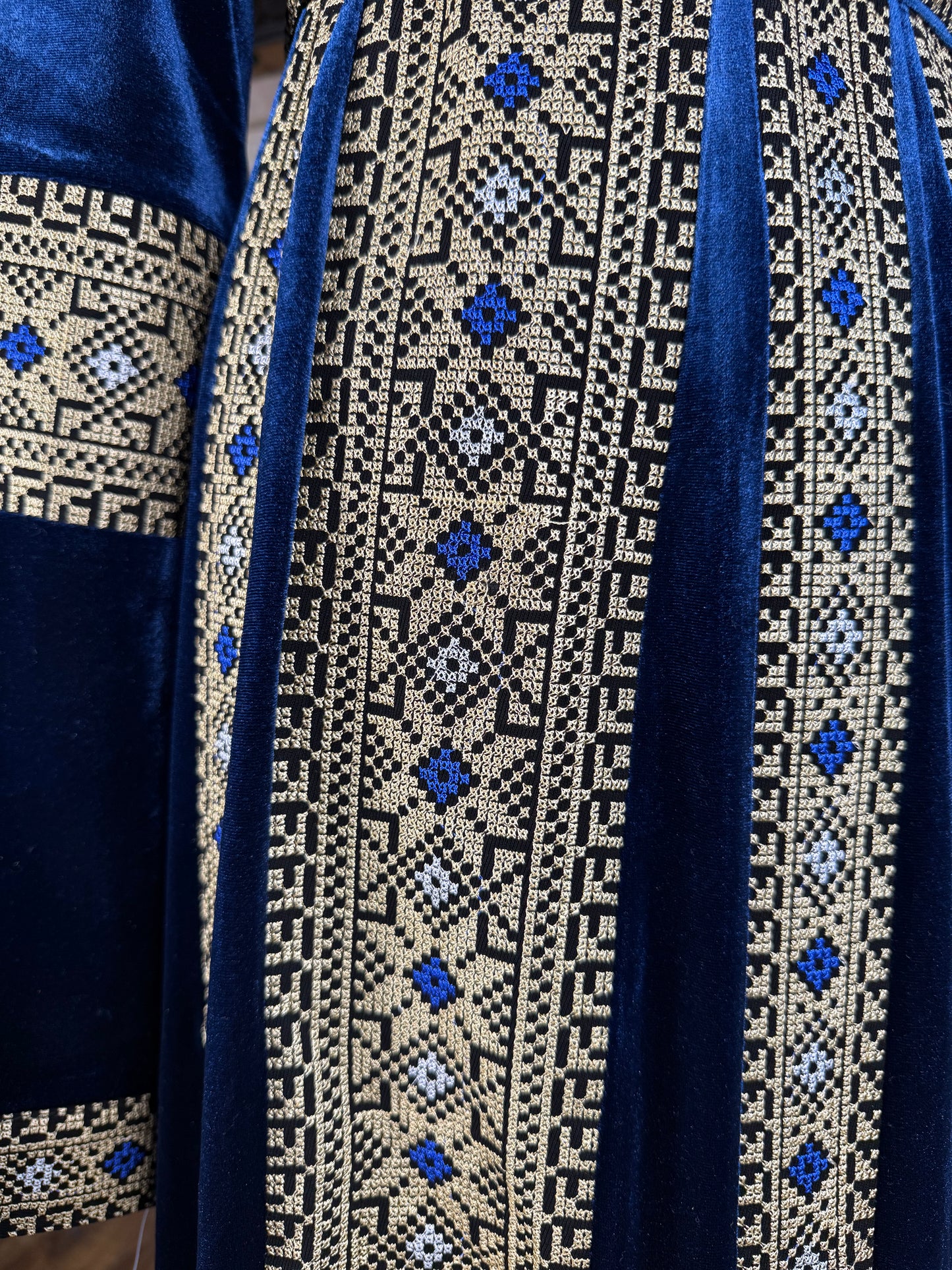 Blue/Gold Jerusalem Velvet Thobe