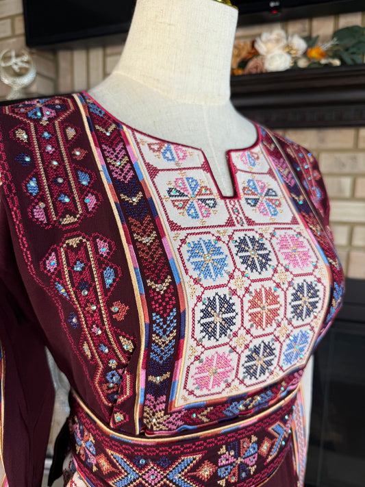 Burgundy/White Jabalia Thobe