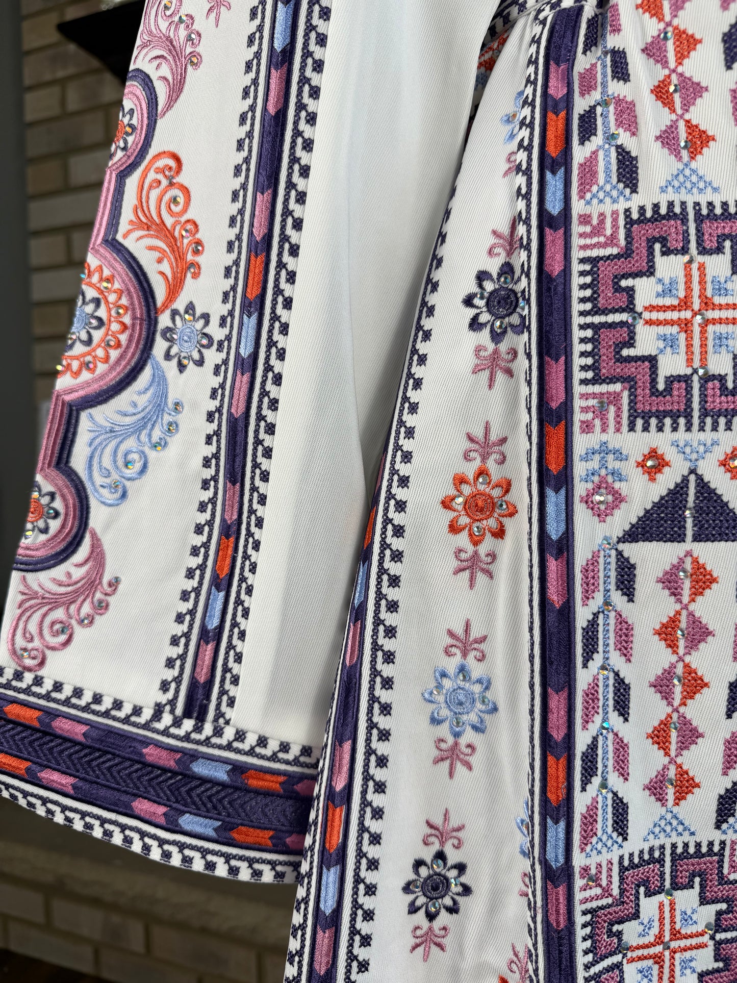 White/Purple Nuseirat Thobe