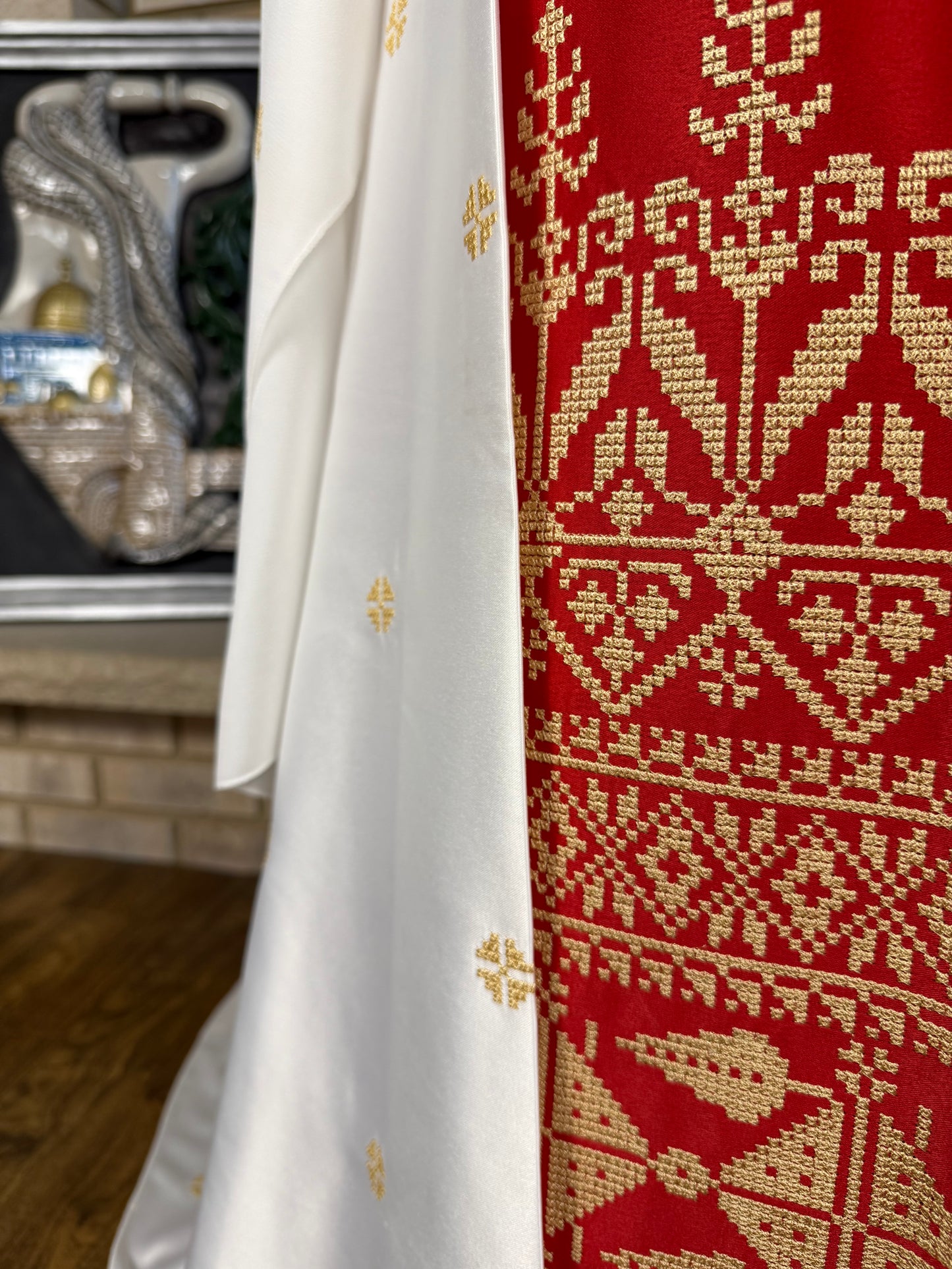 Red/White Satin Bridal Thobe