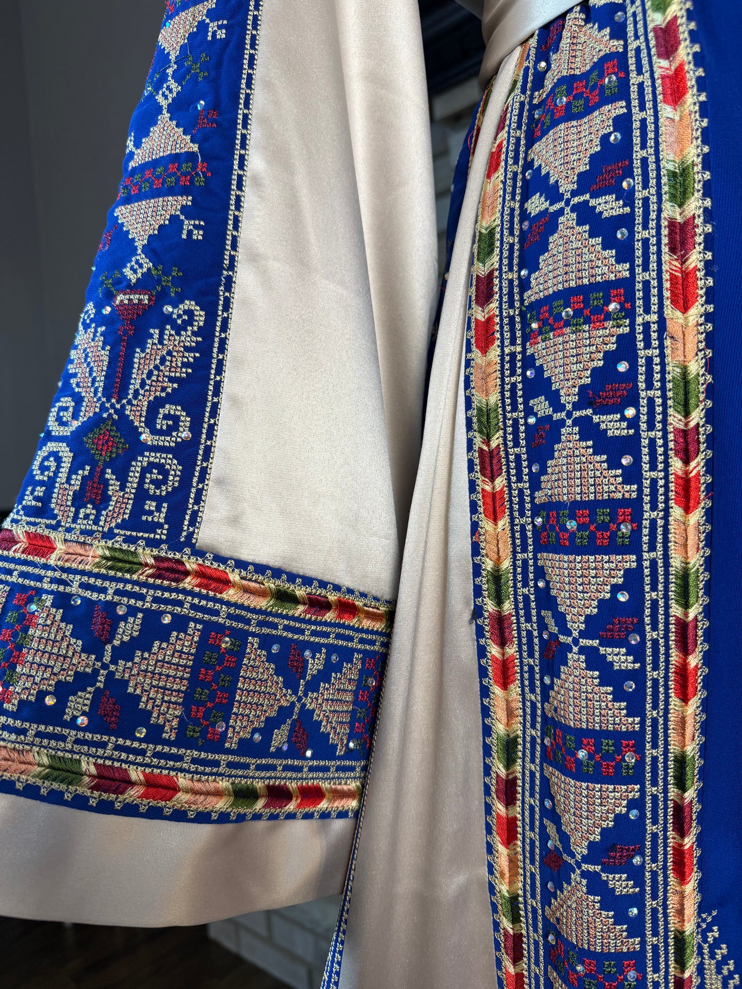 Blue/Gold Akka Thobe