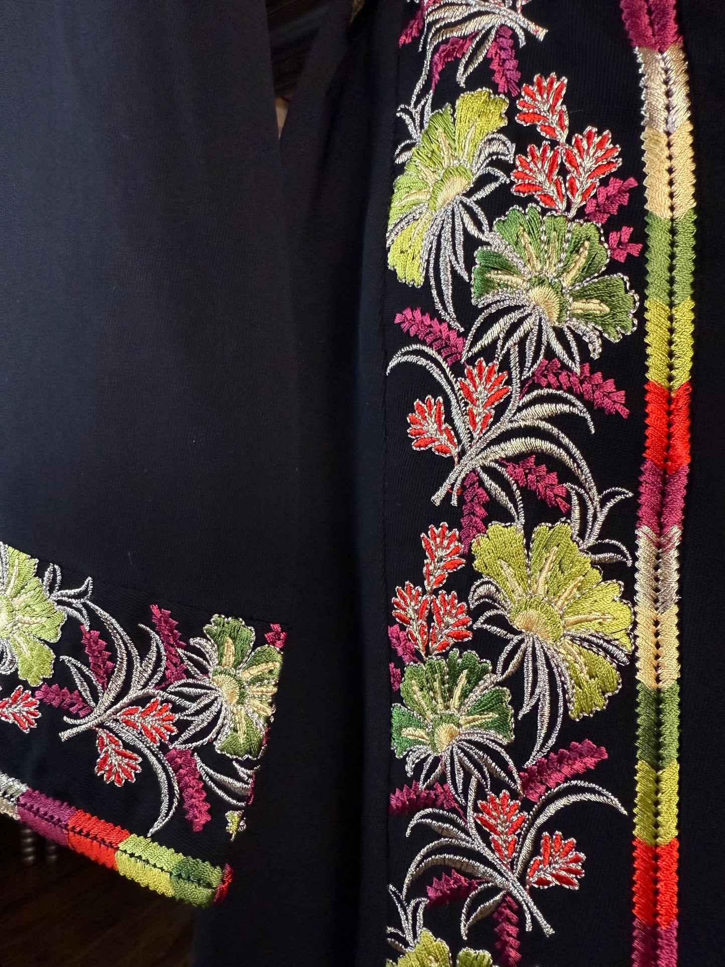 Black Salfit Thobe
