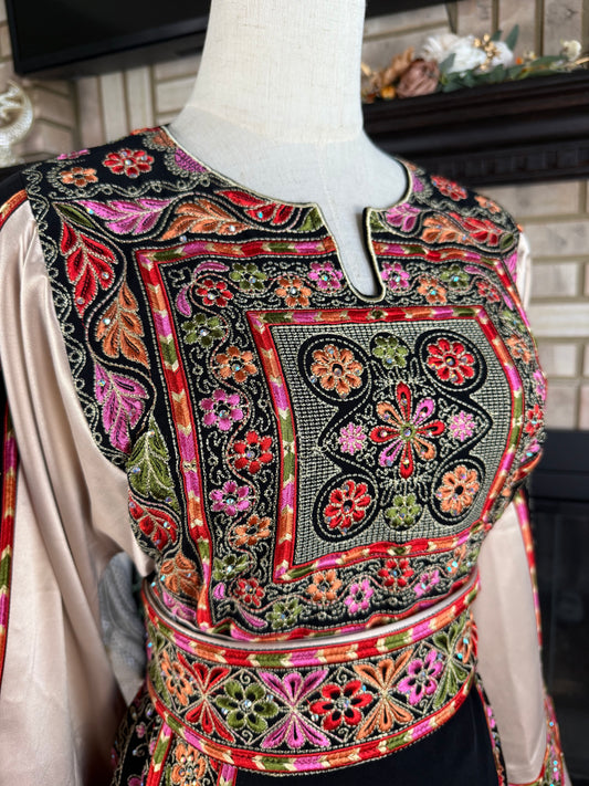 Black/Gold Satin Malaka Thobe