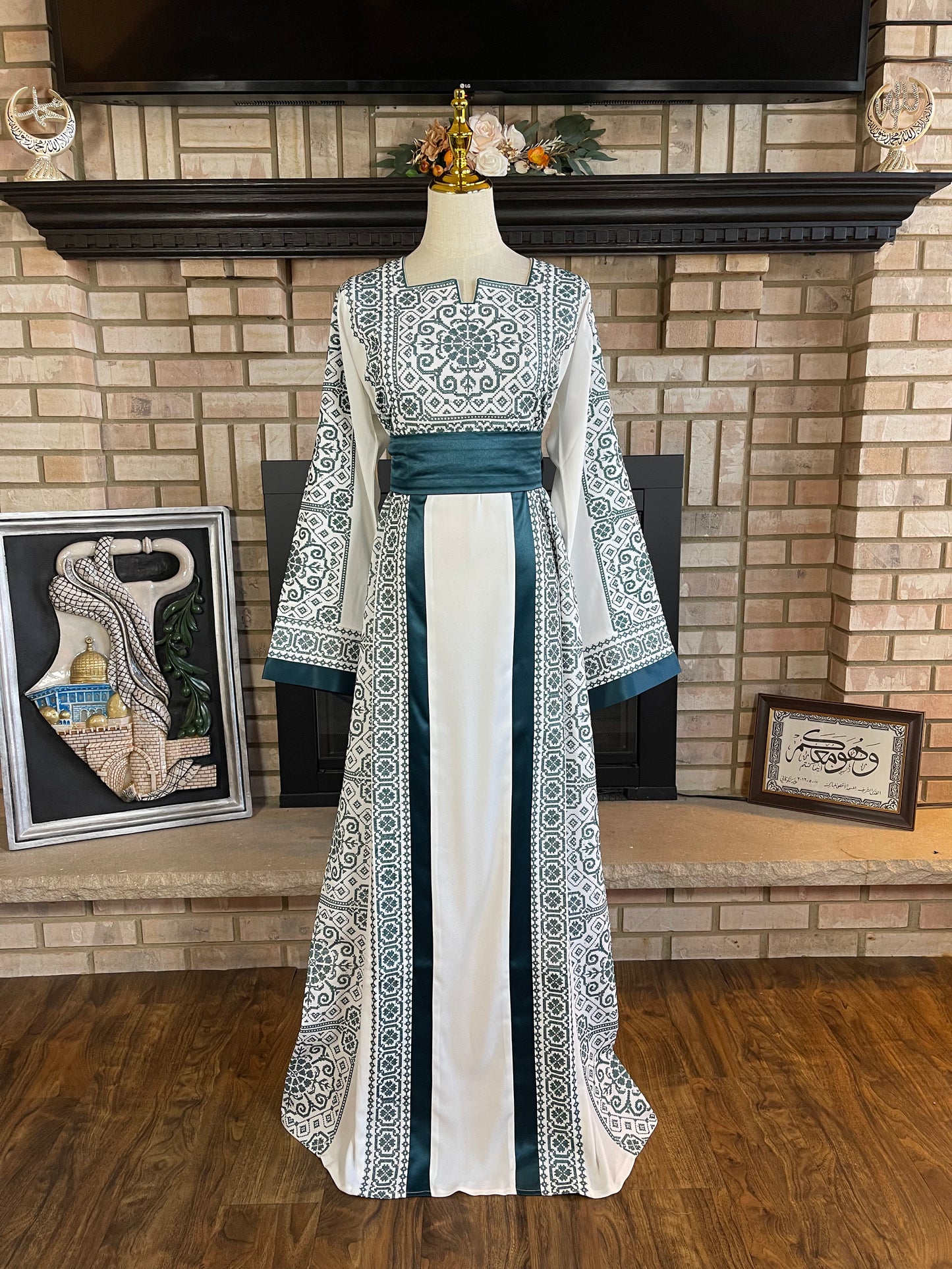 White/Green Falastin Thobe