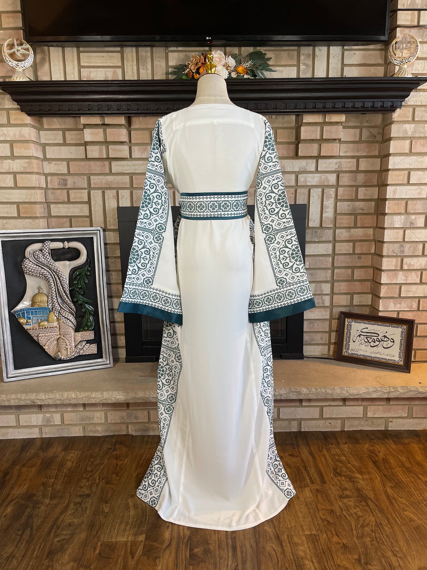White/Green Falastin Thobe