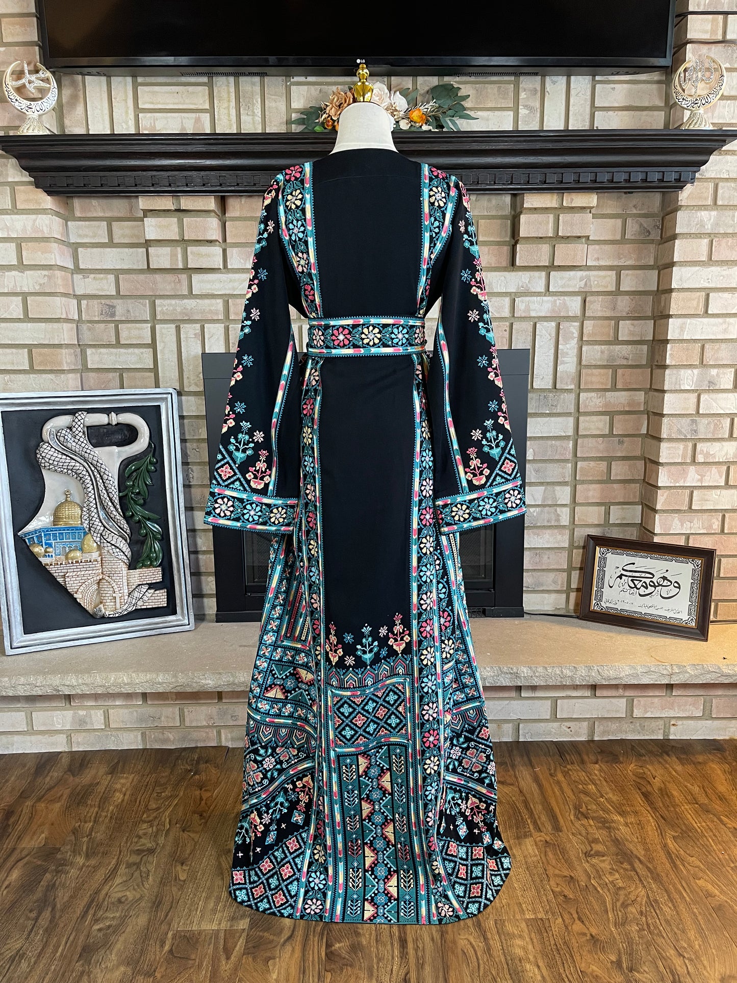 Black/Turquoise Jenin Thobe
