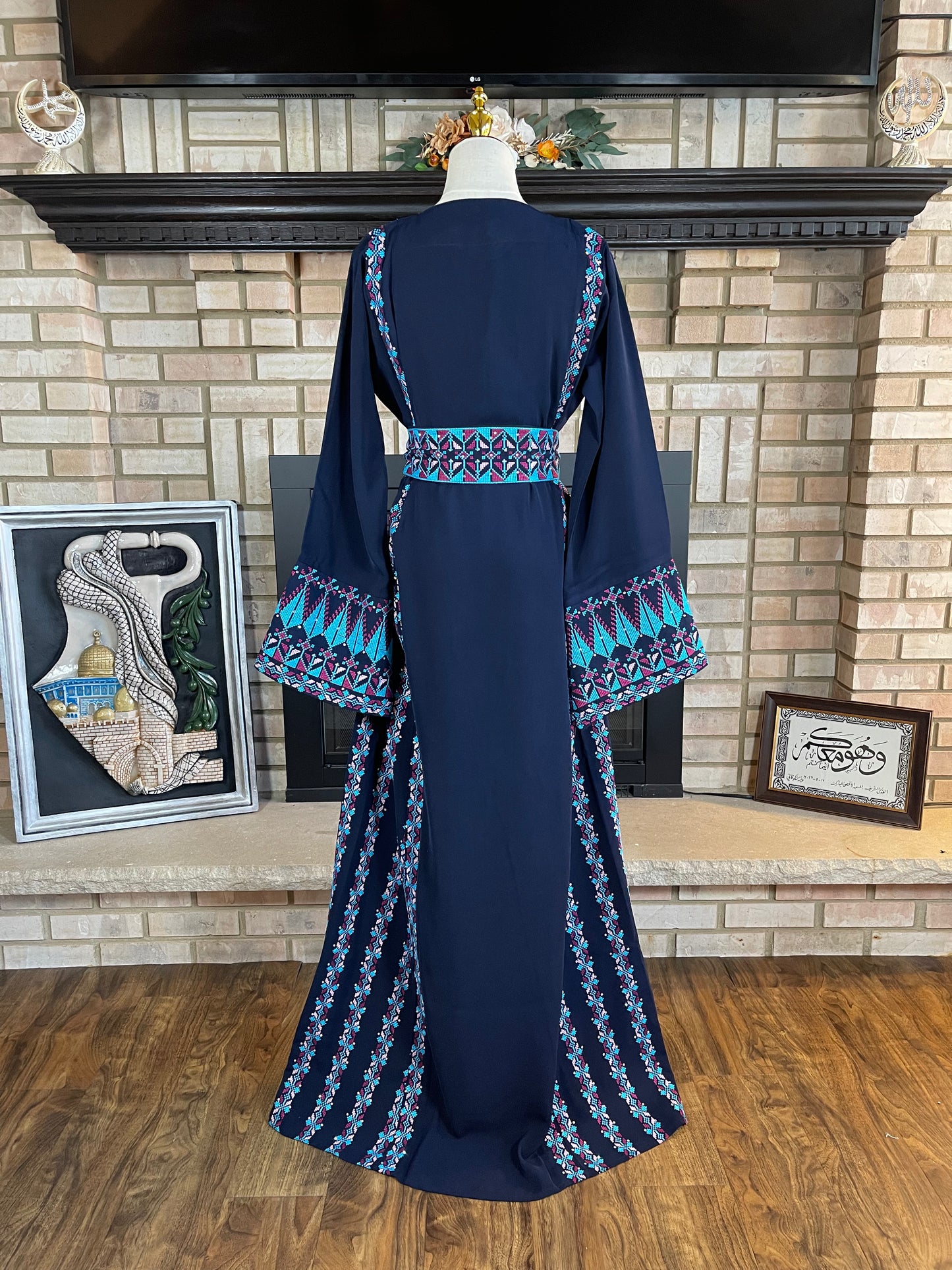 Navy/Turqouise Al-Sawsanah Thobe