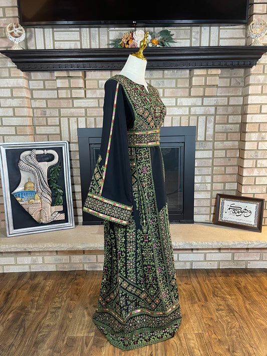 Black/Green Al-Aseelah Thobe