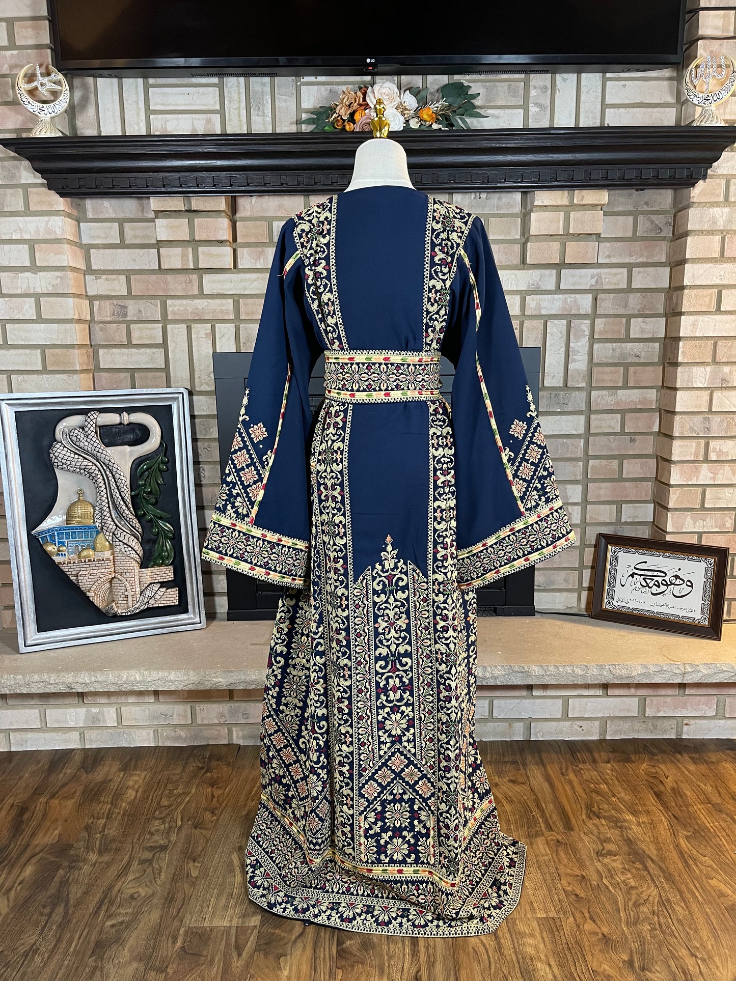 Navy Blue/Wheat Al-Aseelah Thobe