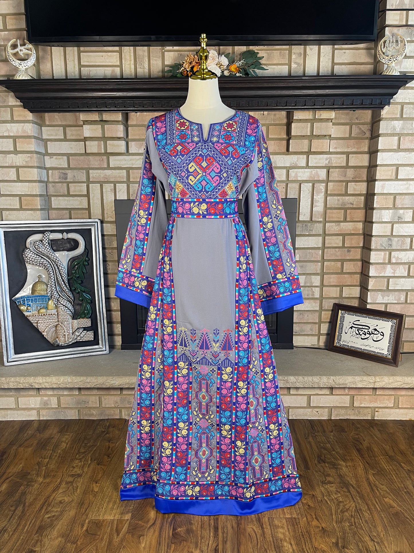 Gray/Blue Al-Zaytoon Thobe