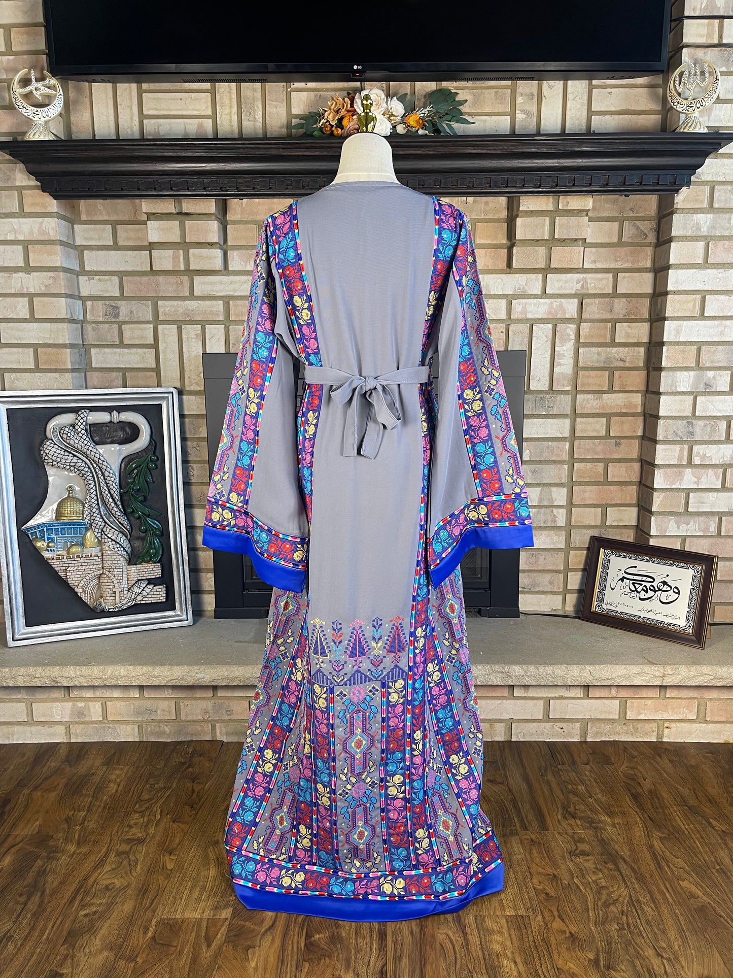 Gray/Blue Al-Zaytoon Thobe