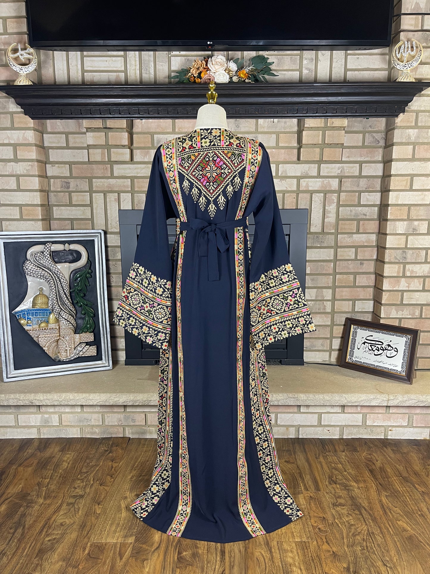 Navy Blue/Wheat Silwad Thobe