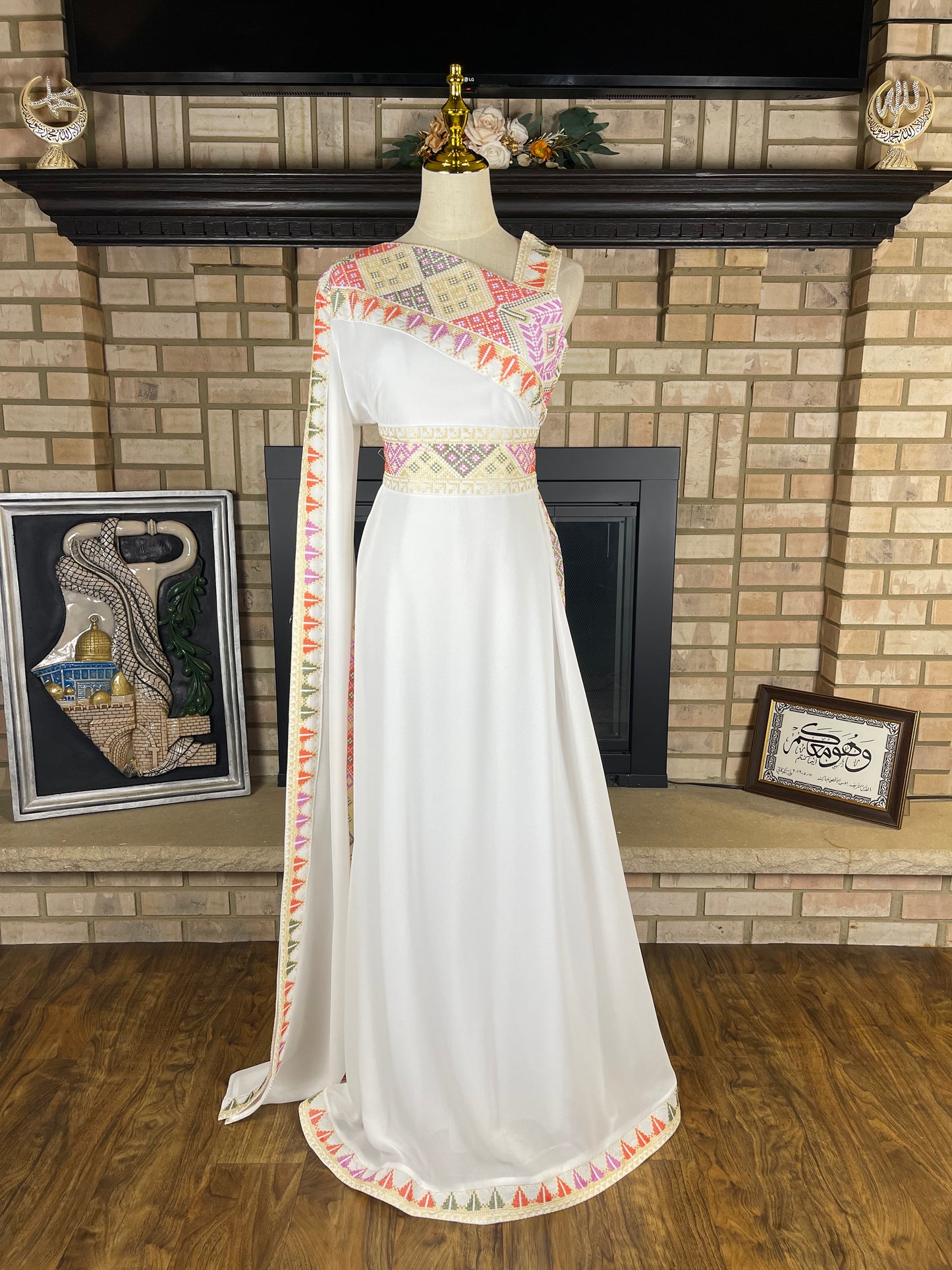 White/Yellow Sleeveless Sultana Embroidered Dress
