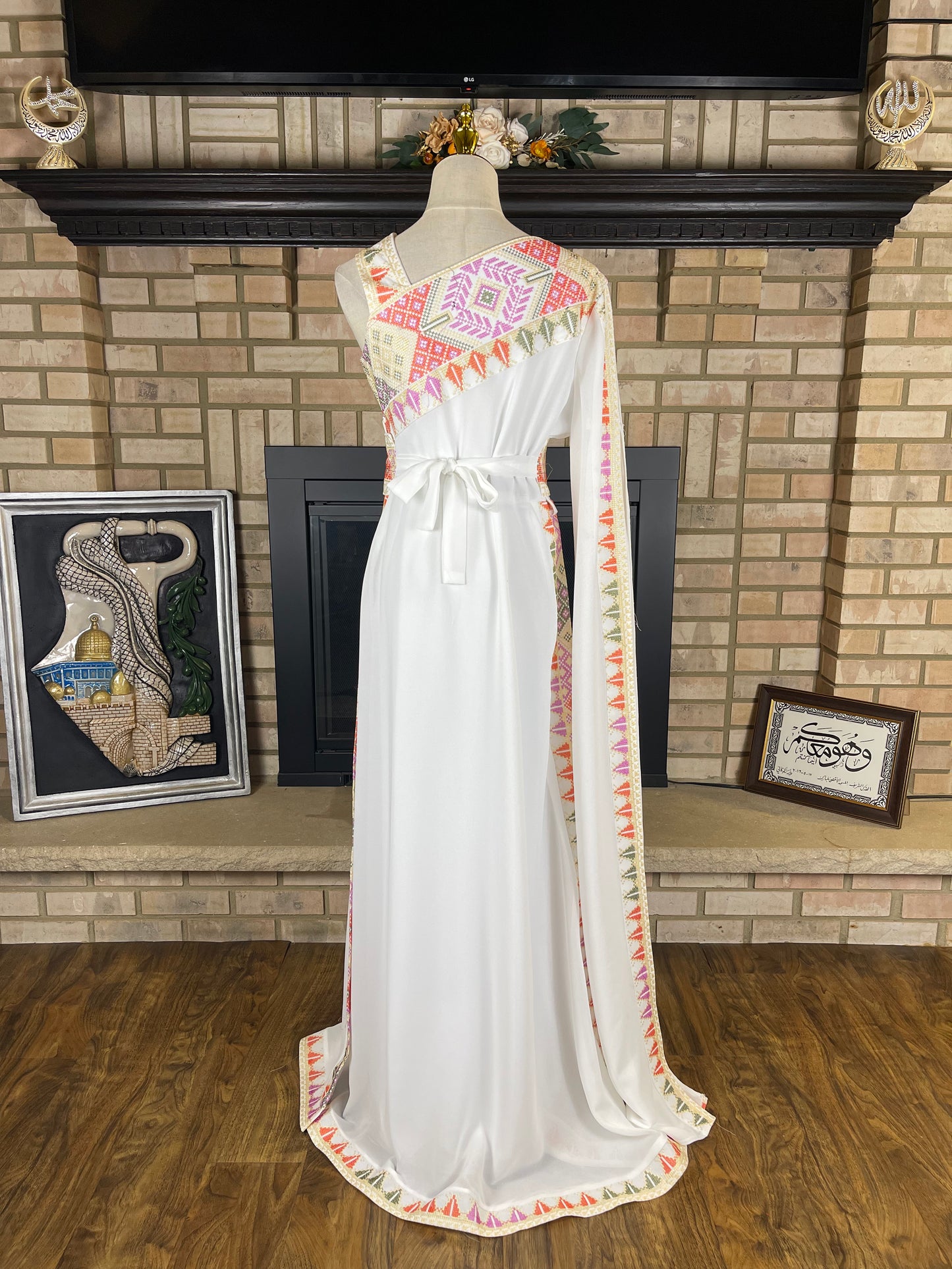 White/Yellow Sleeveless Sultana Embroidered Dress