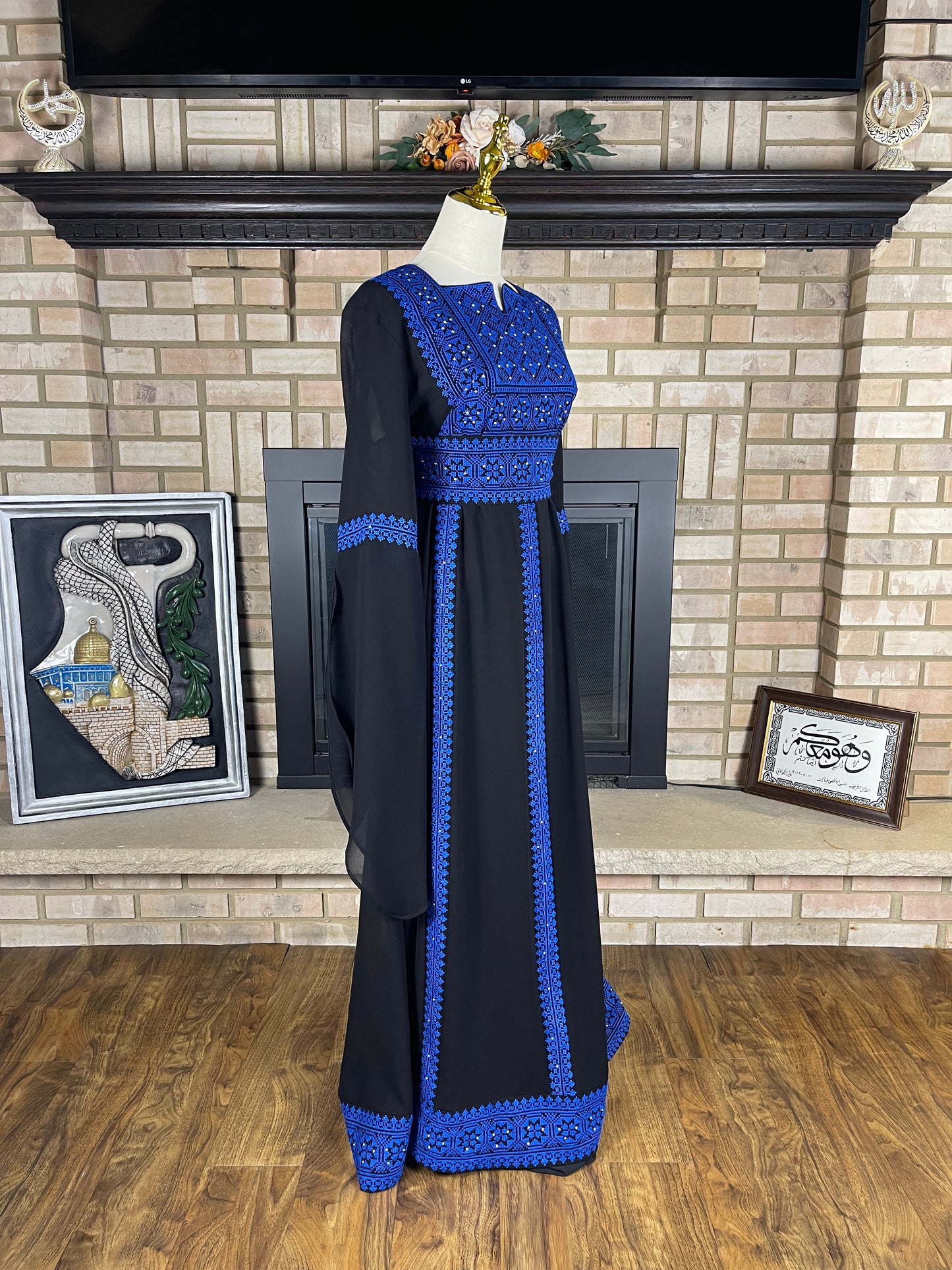 Black/Blue Tulkarm Thobe