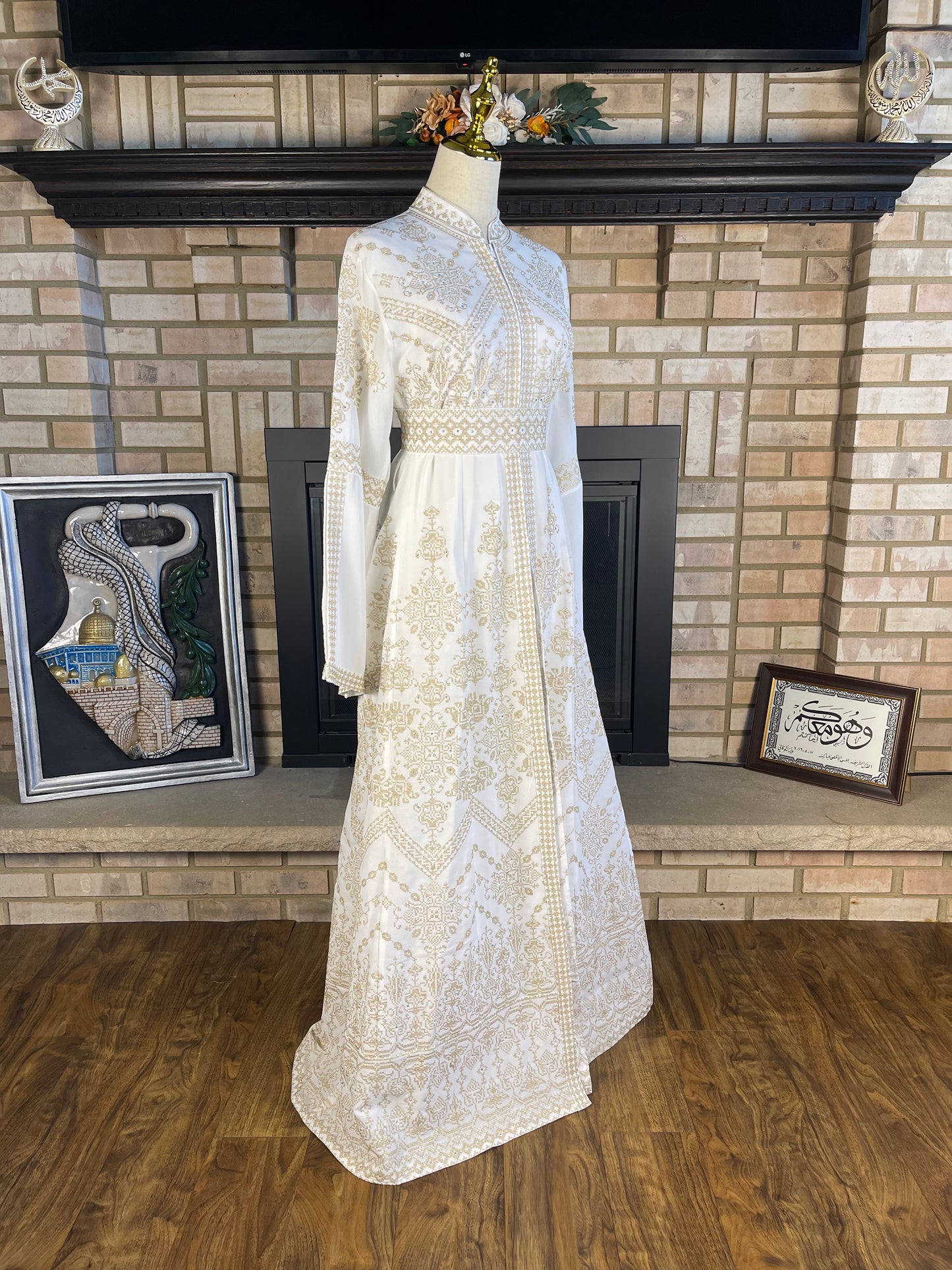 White/Gold Qaftan