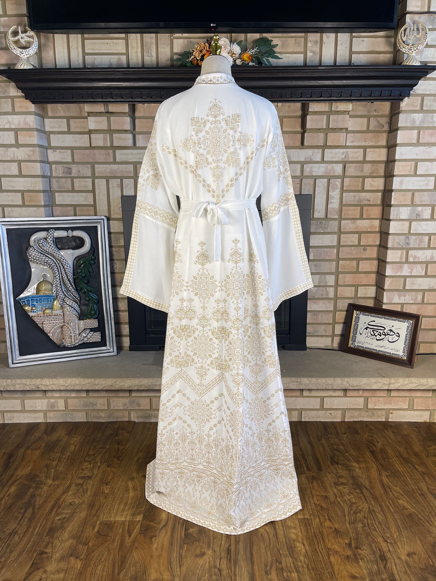 White/Gold Qaftan