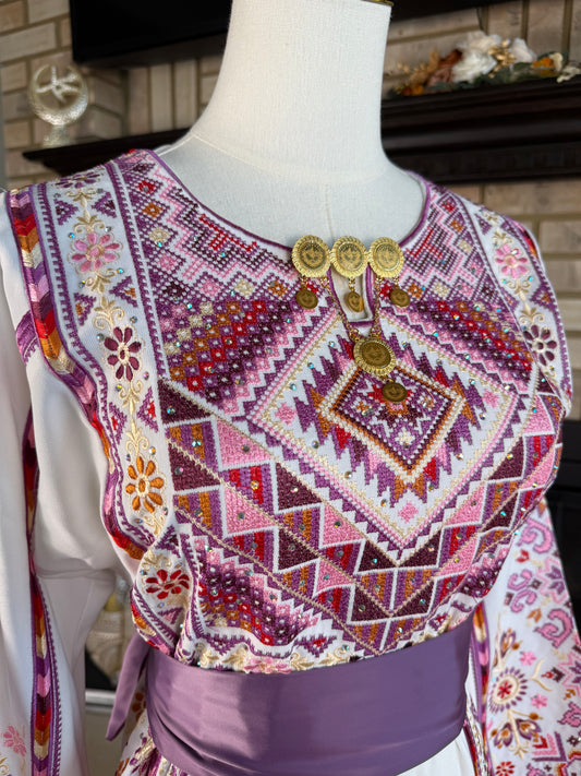 White/Purple Al-Karmil Thobe