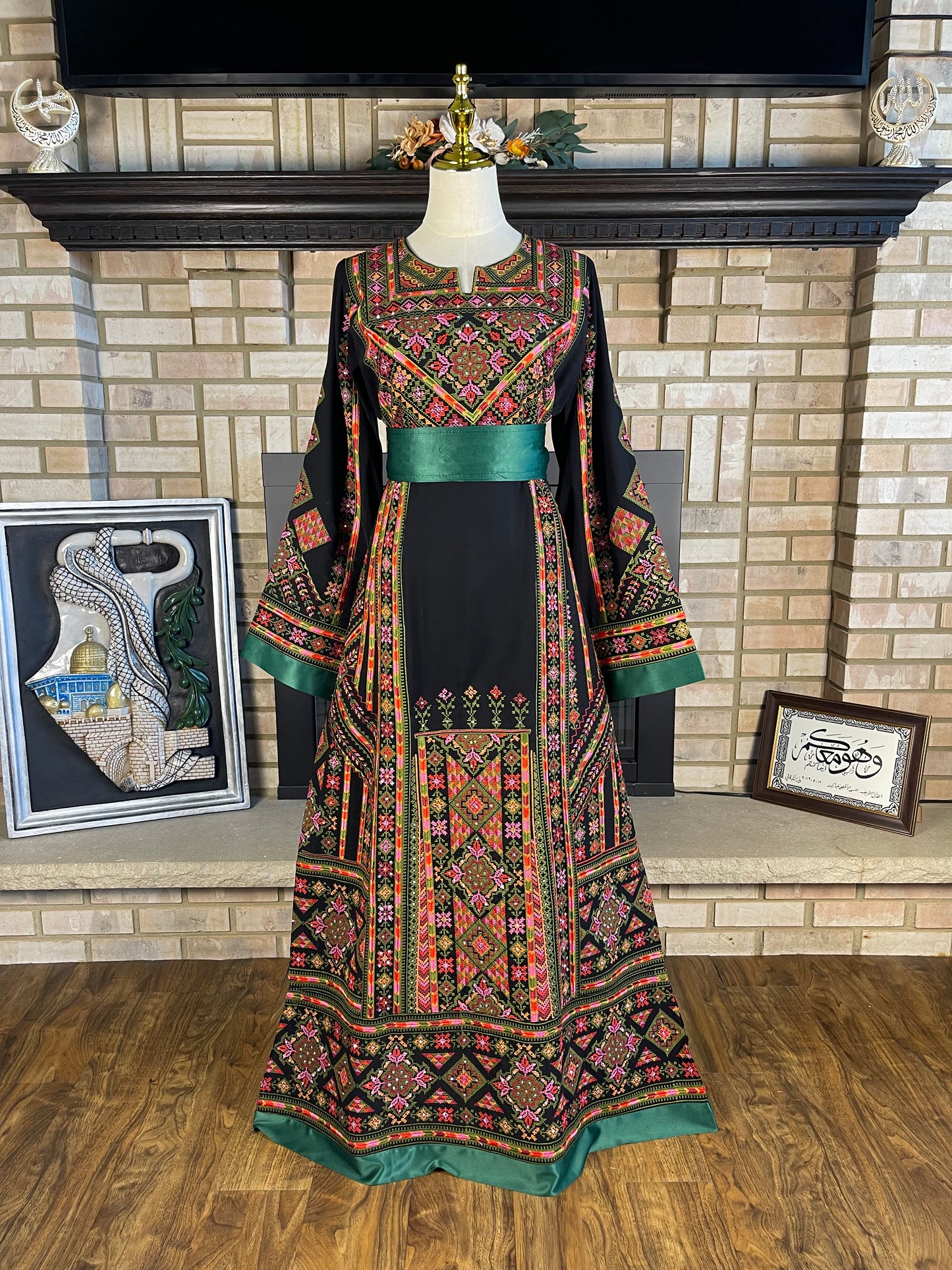 Black/Green Qalqilya Thobe