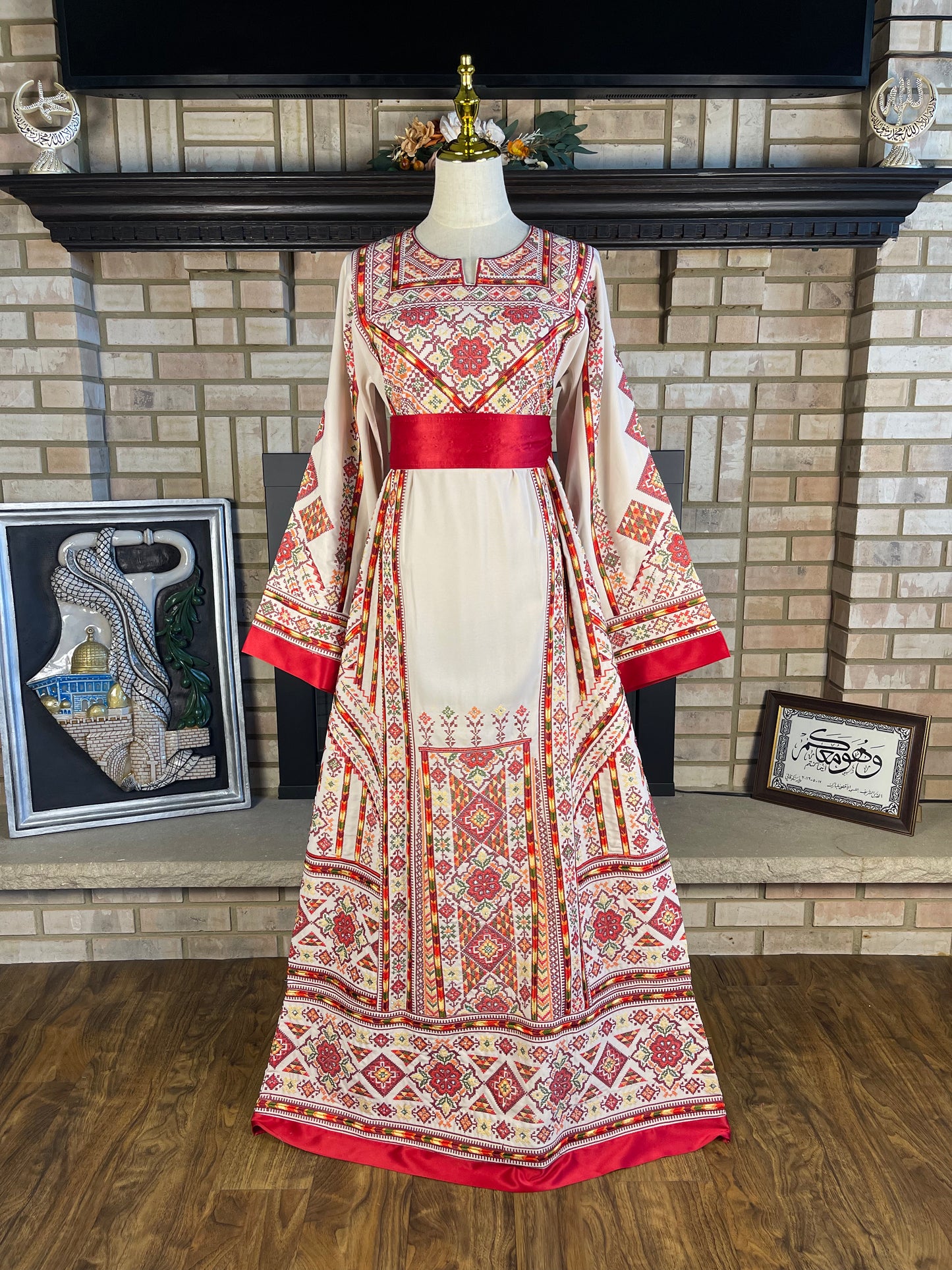 Cream/Red Qalqilya Thobe