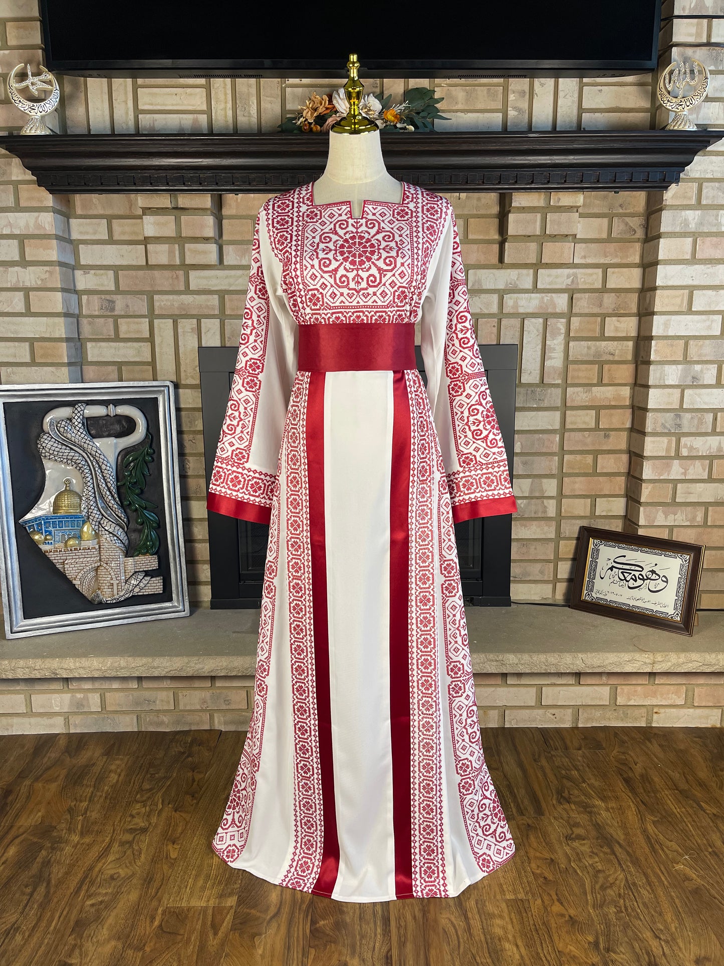 White/Red Falastin Thobe
