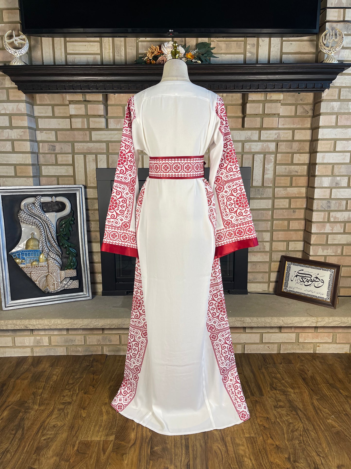 White/Red Falastin Thobe
