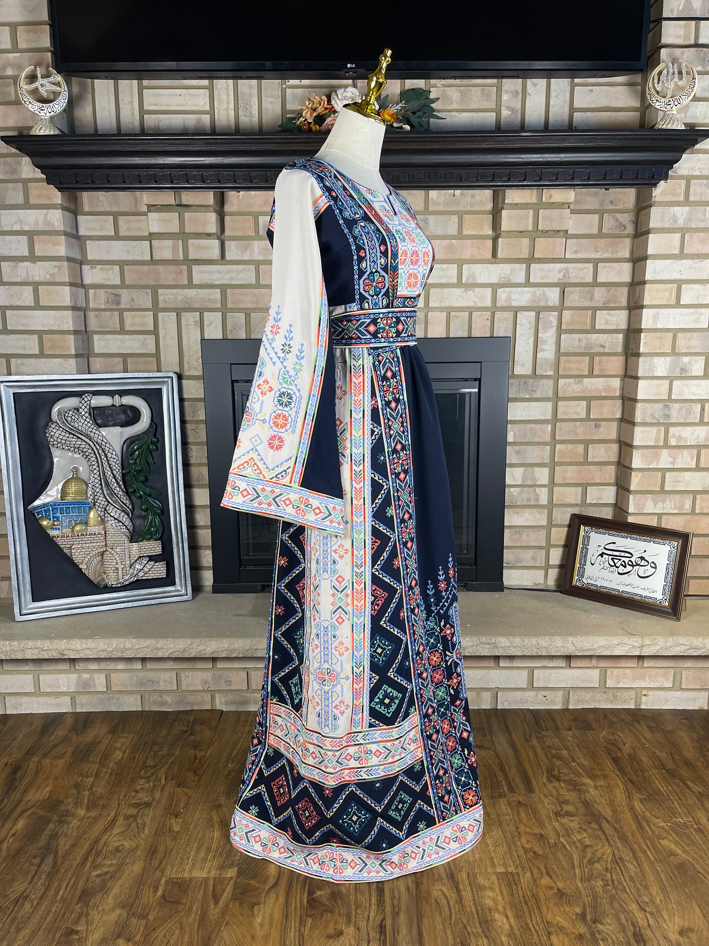Navy/White Jabalia Thobe