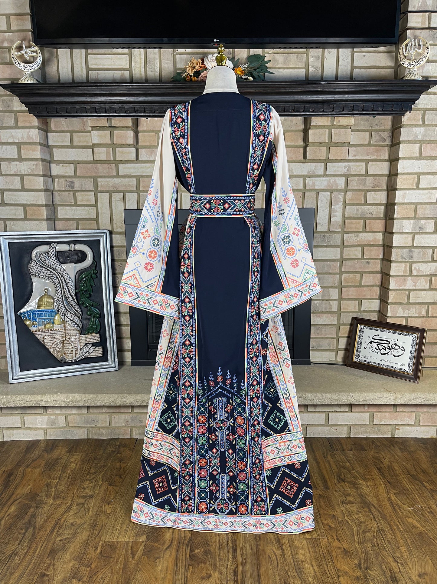 Navy/White Jabalia Thobe