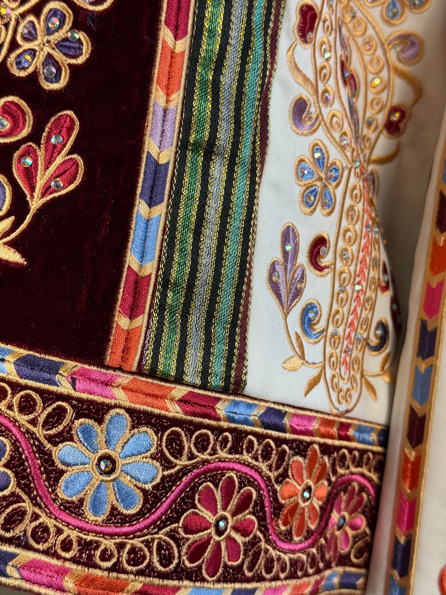Burgundy Velvet Malaka Thobe