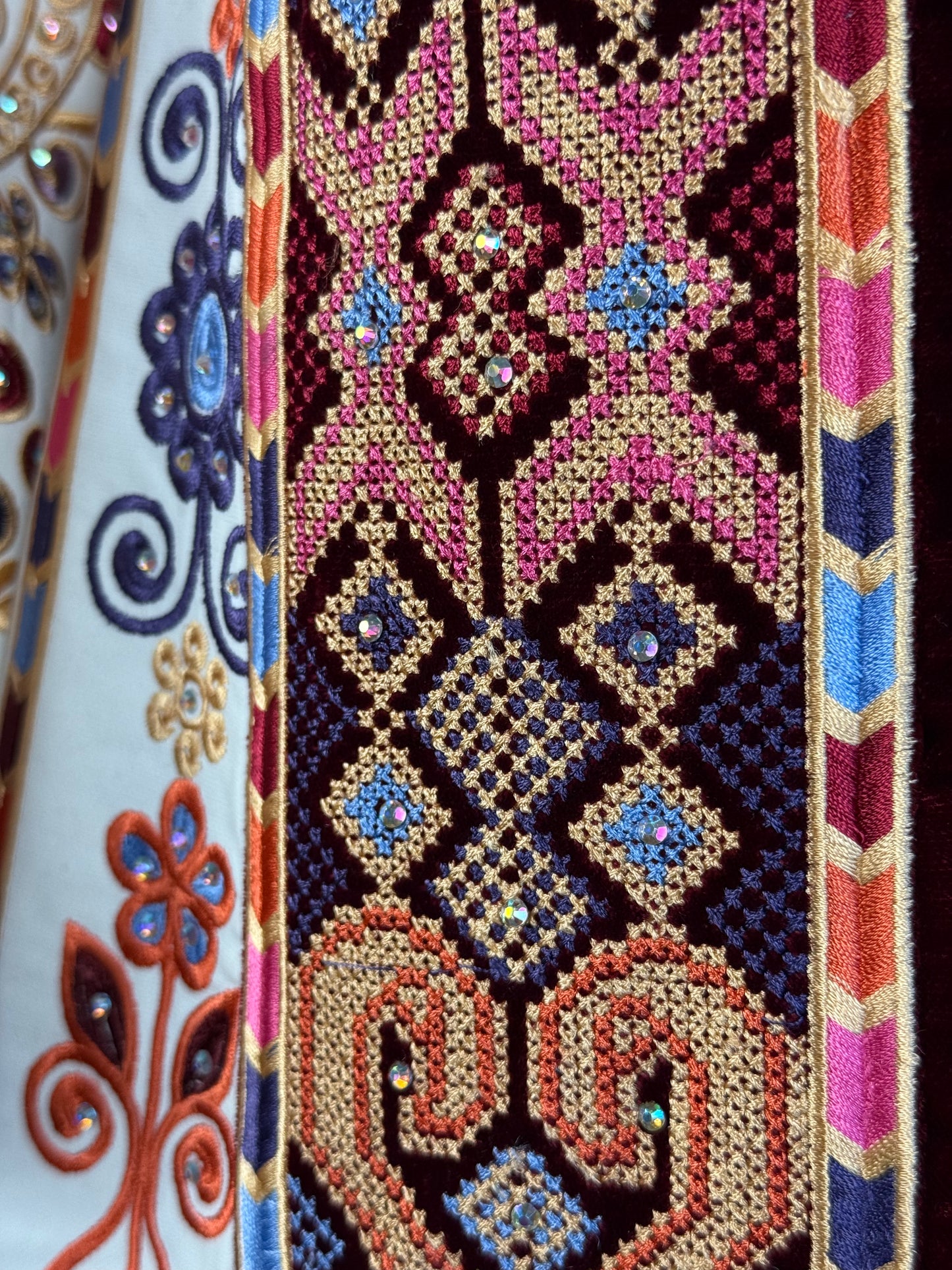 Burgundy Velvet Malaka Thobe