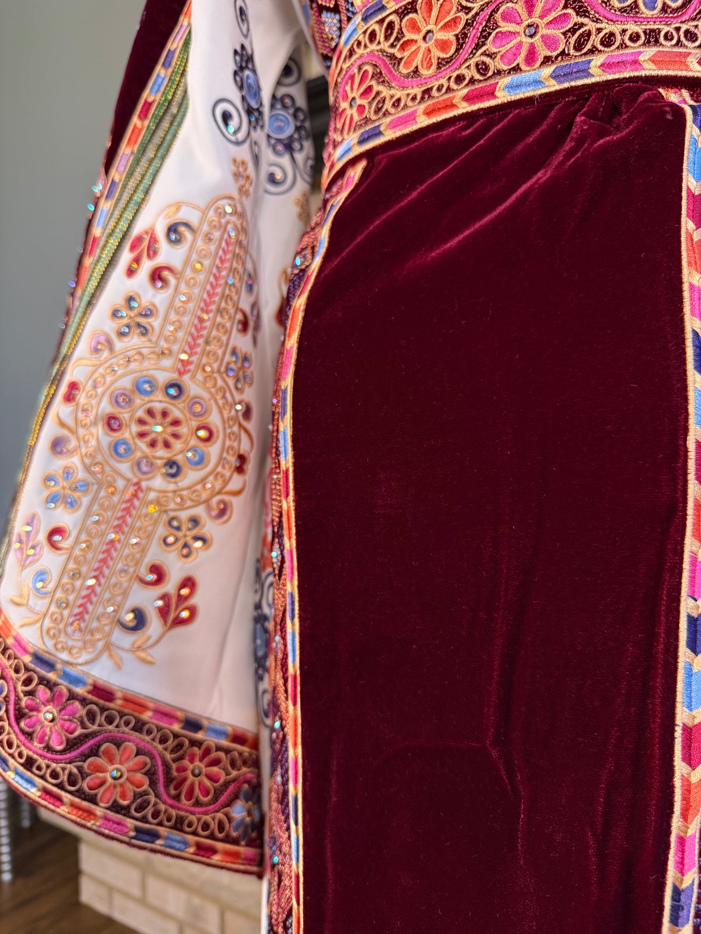 Burgundy Velvet Malaka Thobe